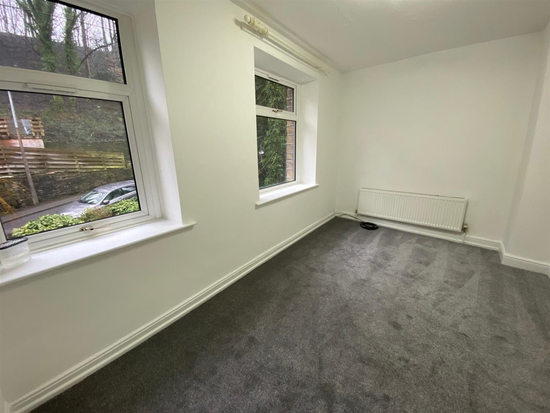 Images for Robin Hood Hill, Berry Brow, Huddersfield