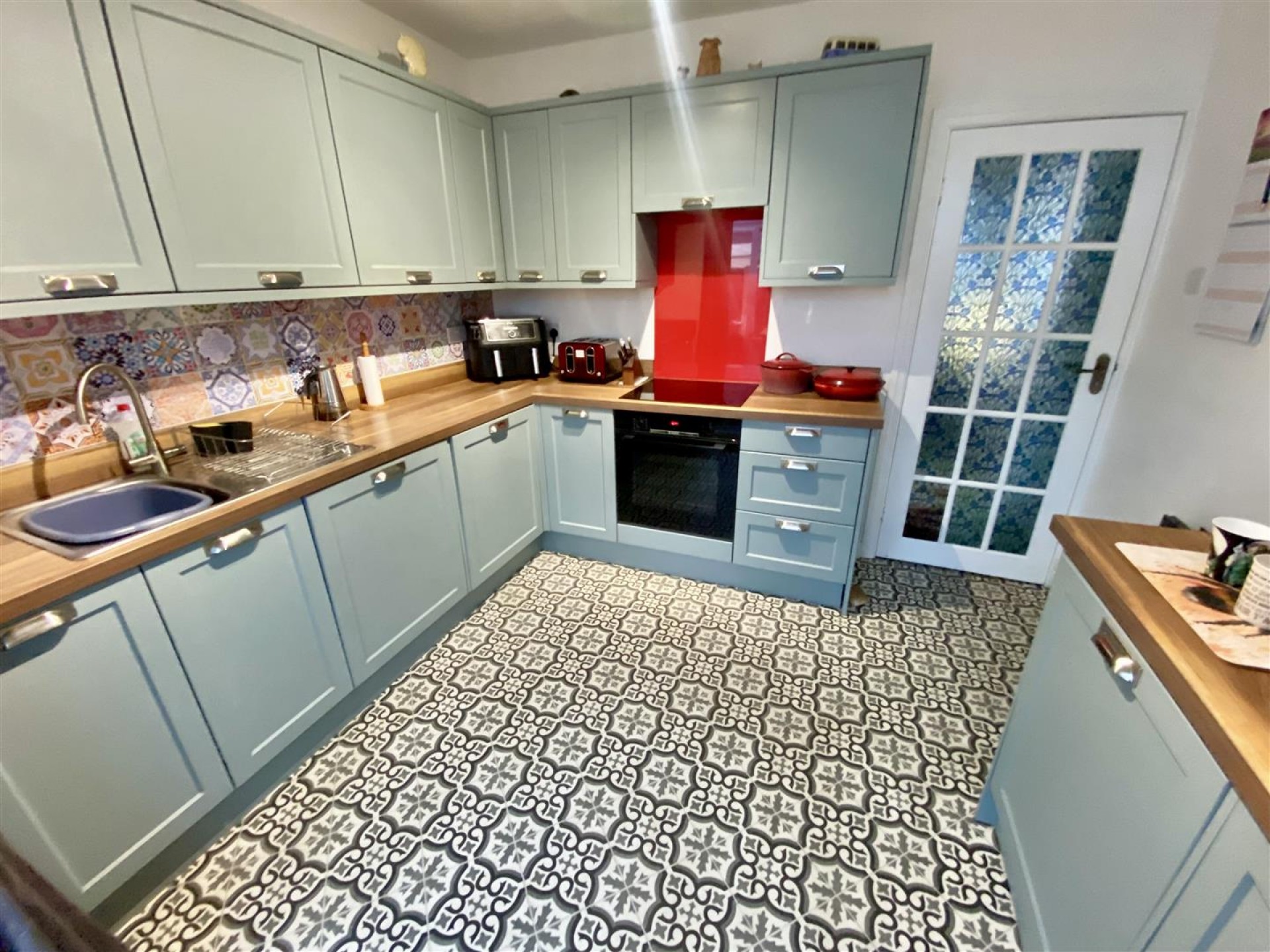 Images for Fountain Drive, Roberttown