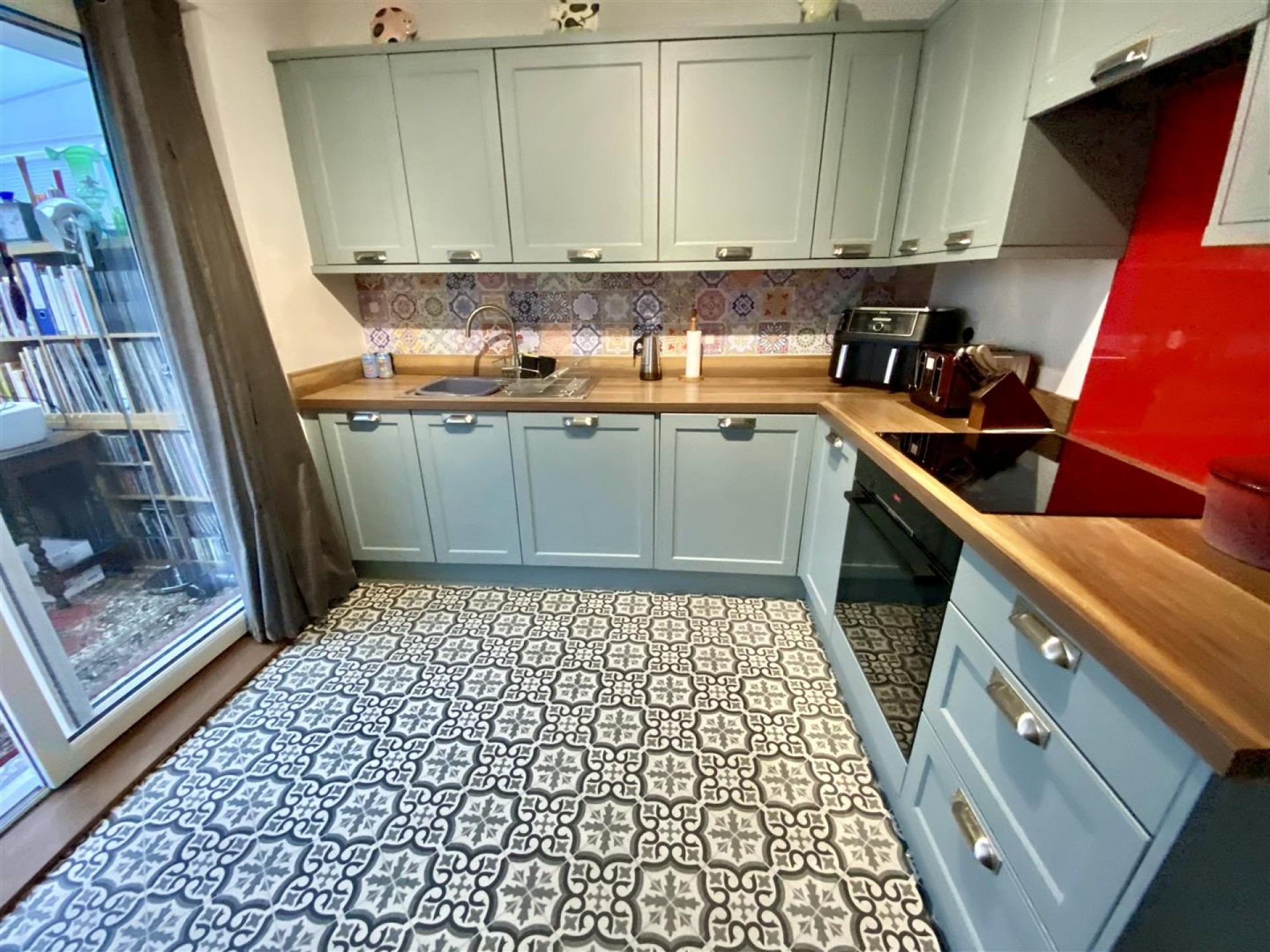 Images for Fountain Drive, Roberttown