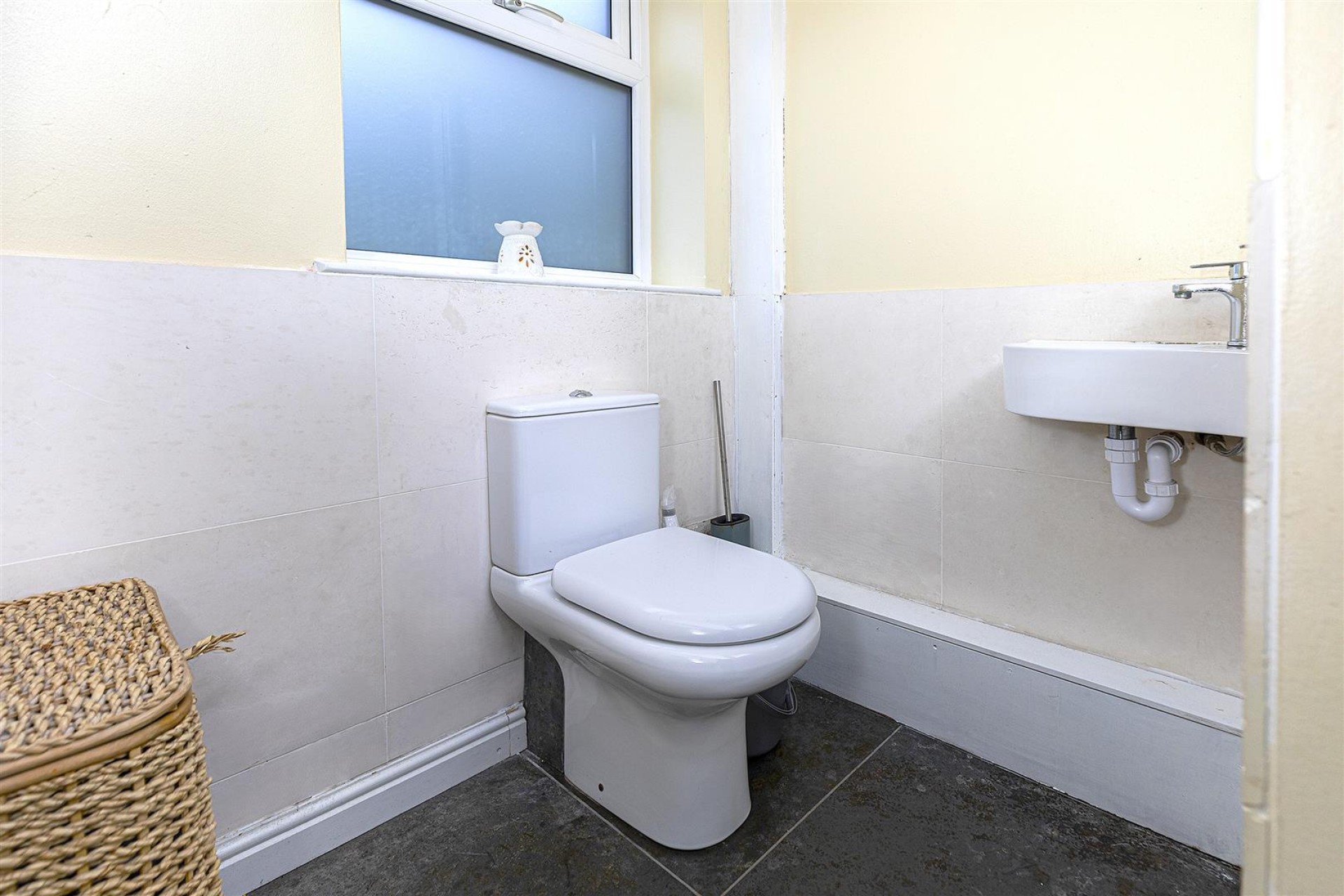 Images for Far Common Road, Mirfield