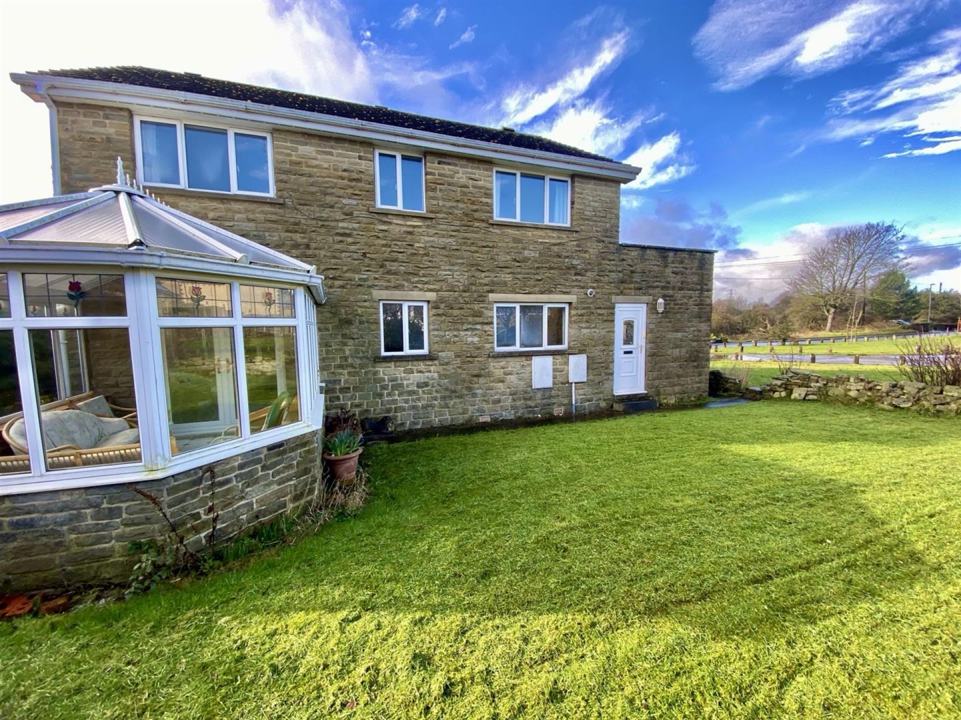 Images for Common Side, Roberttown, Liversedge