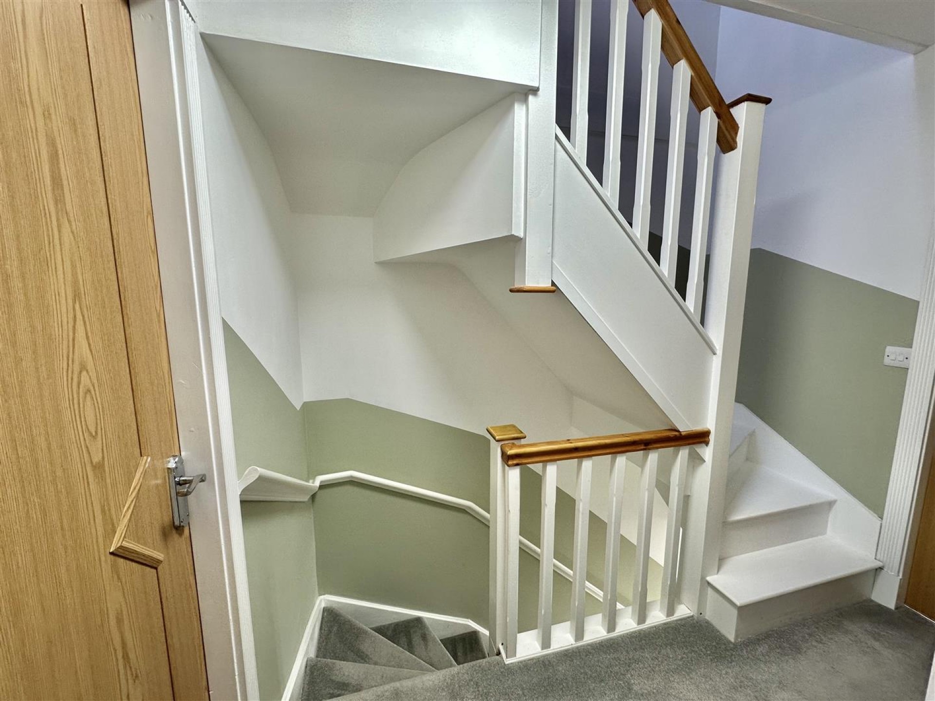 Images for Greenfield View, Carlinghow, Batley