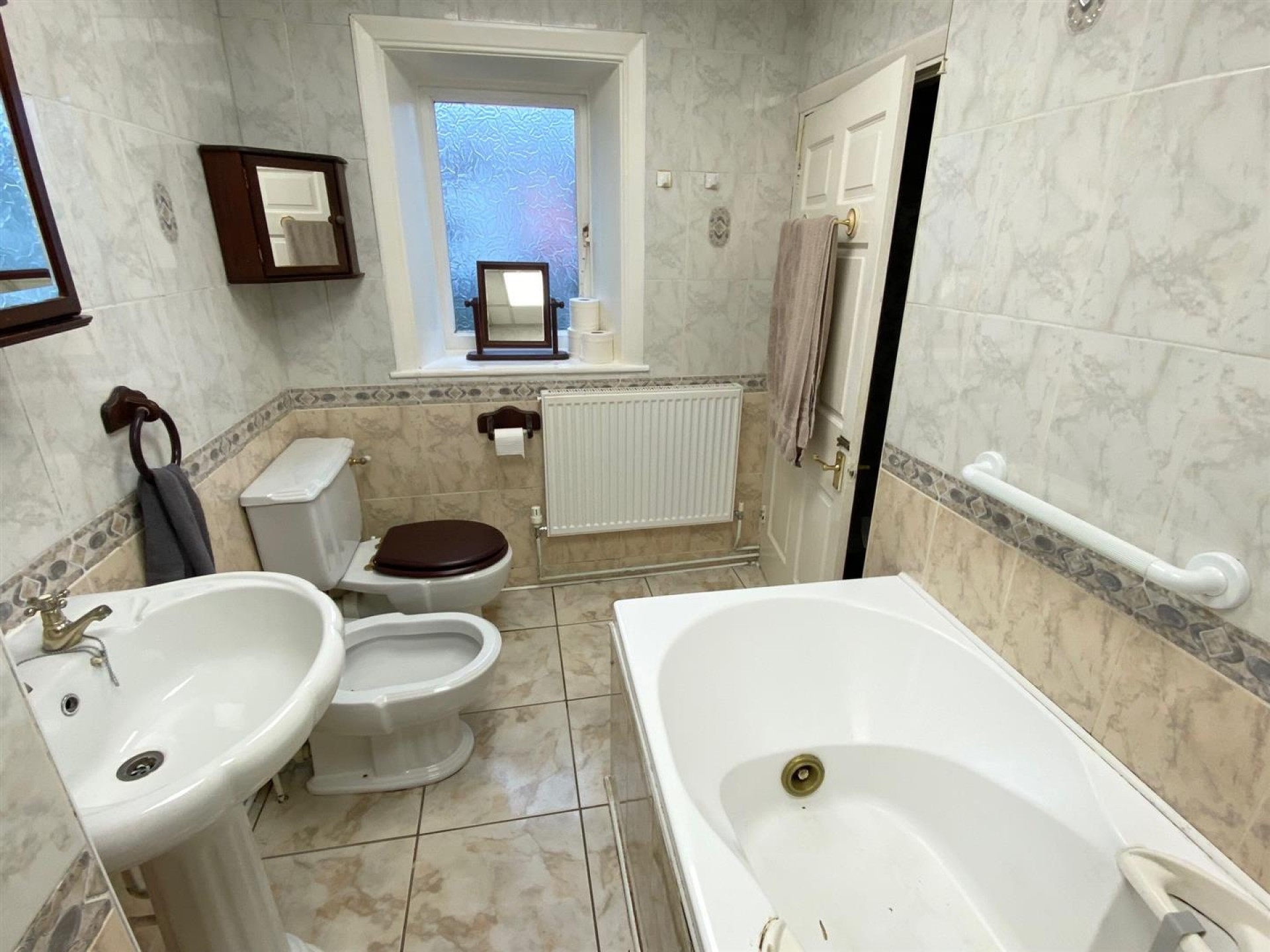 Images for 15 Back Green, Outlane