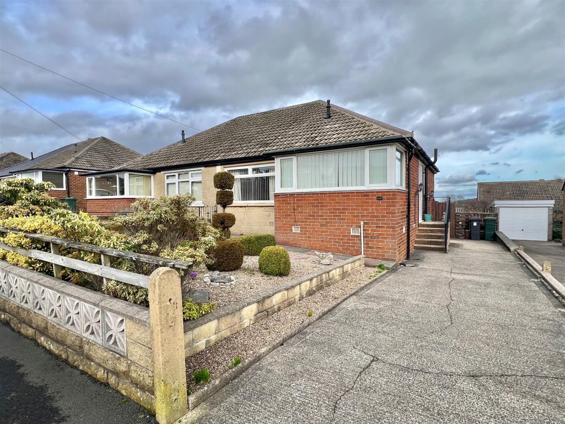 Images for Low Hills Lane, Huddersfield