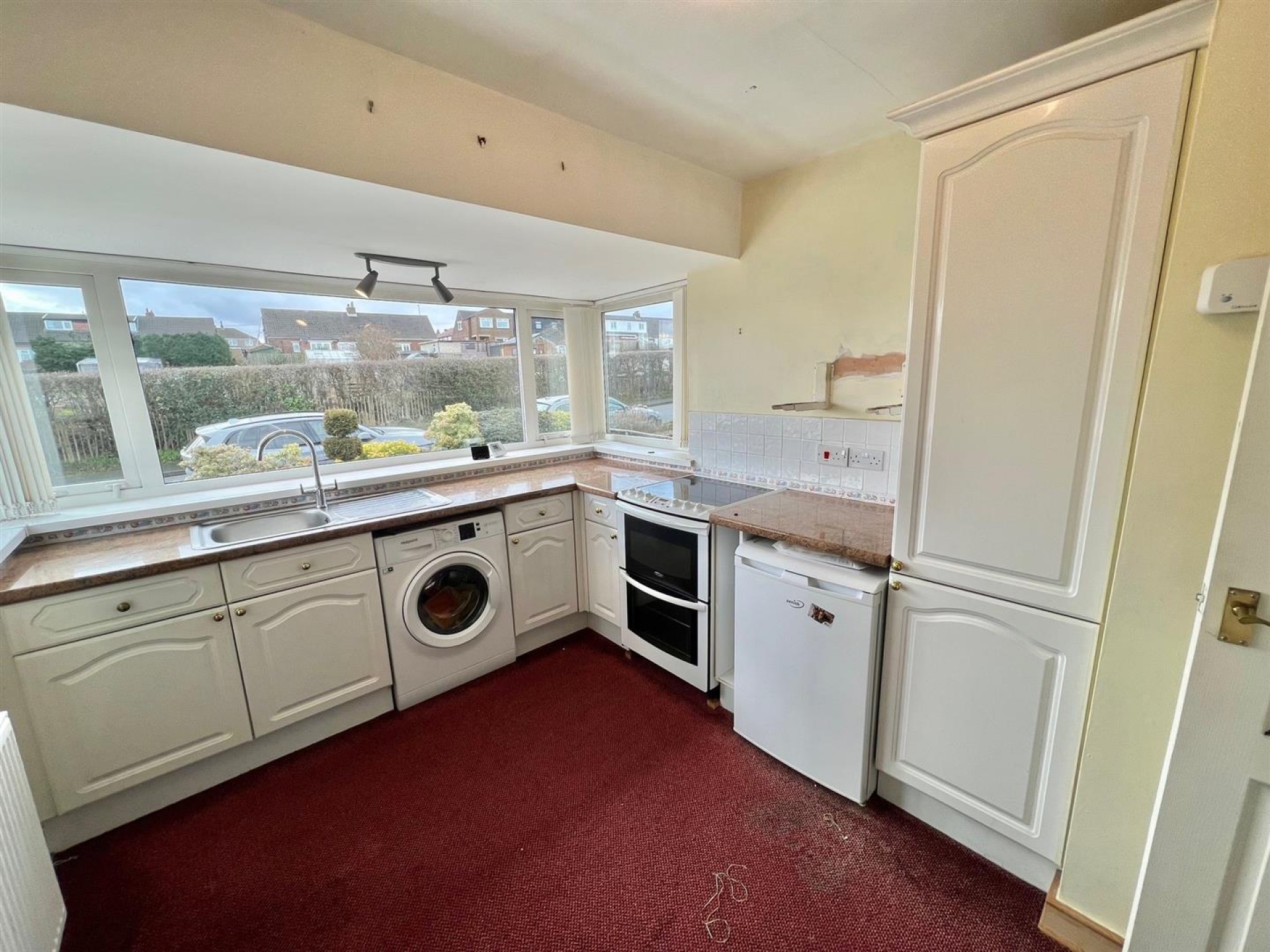 Images for Low Hills Lane, Huddersfield