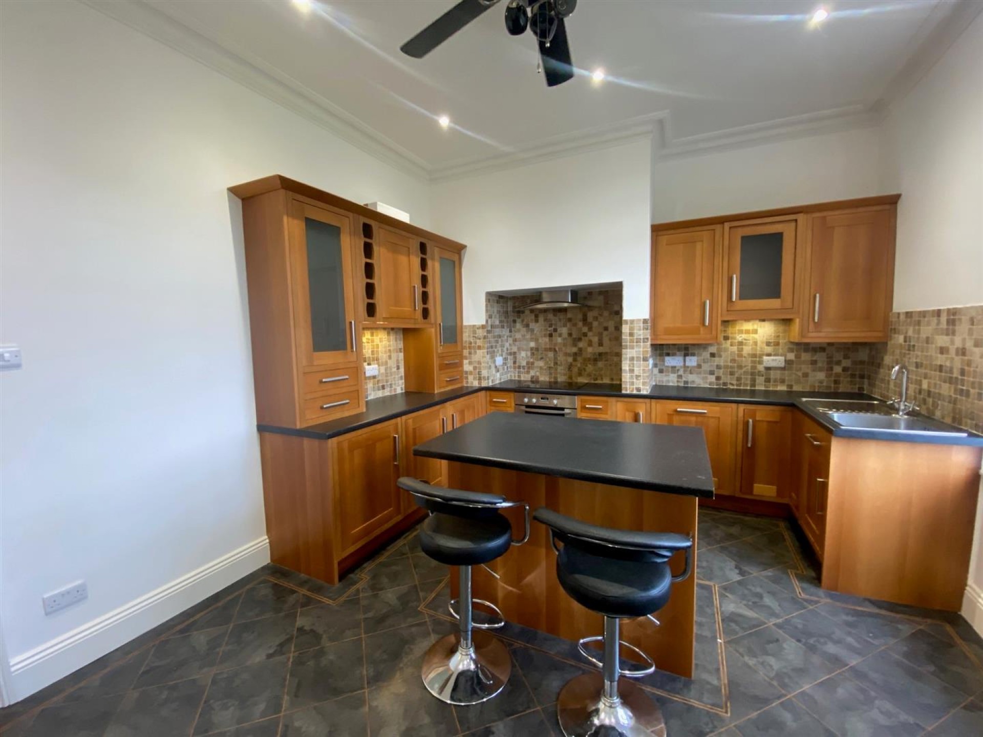 Images for Norristhorpe Lane, Liversedge