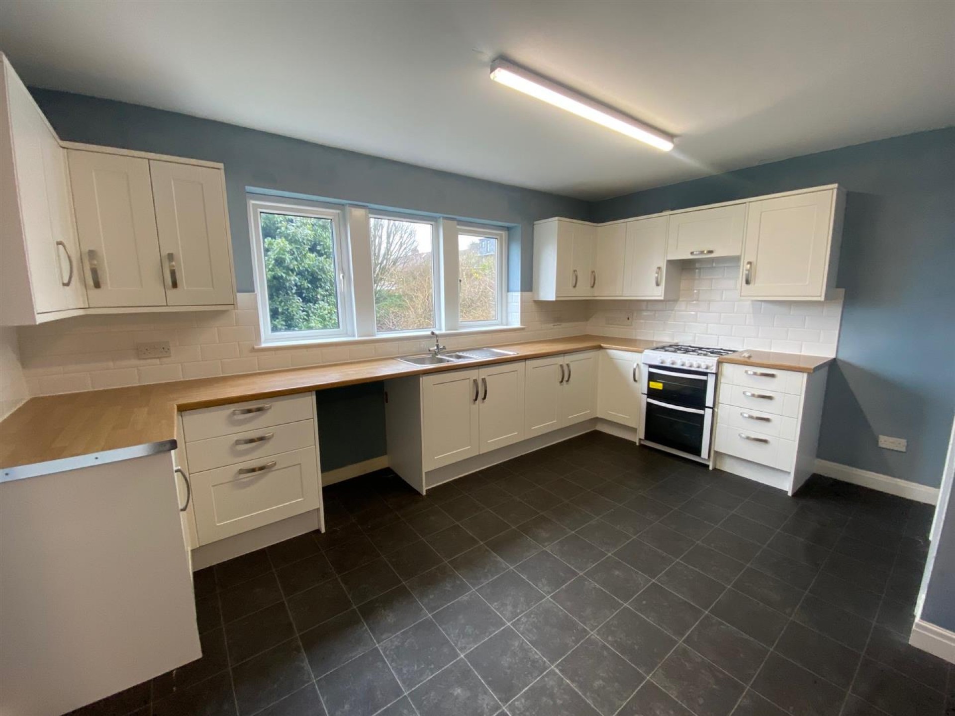 Images for Ing Head Terrace, Halifax