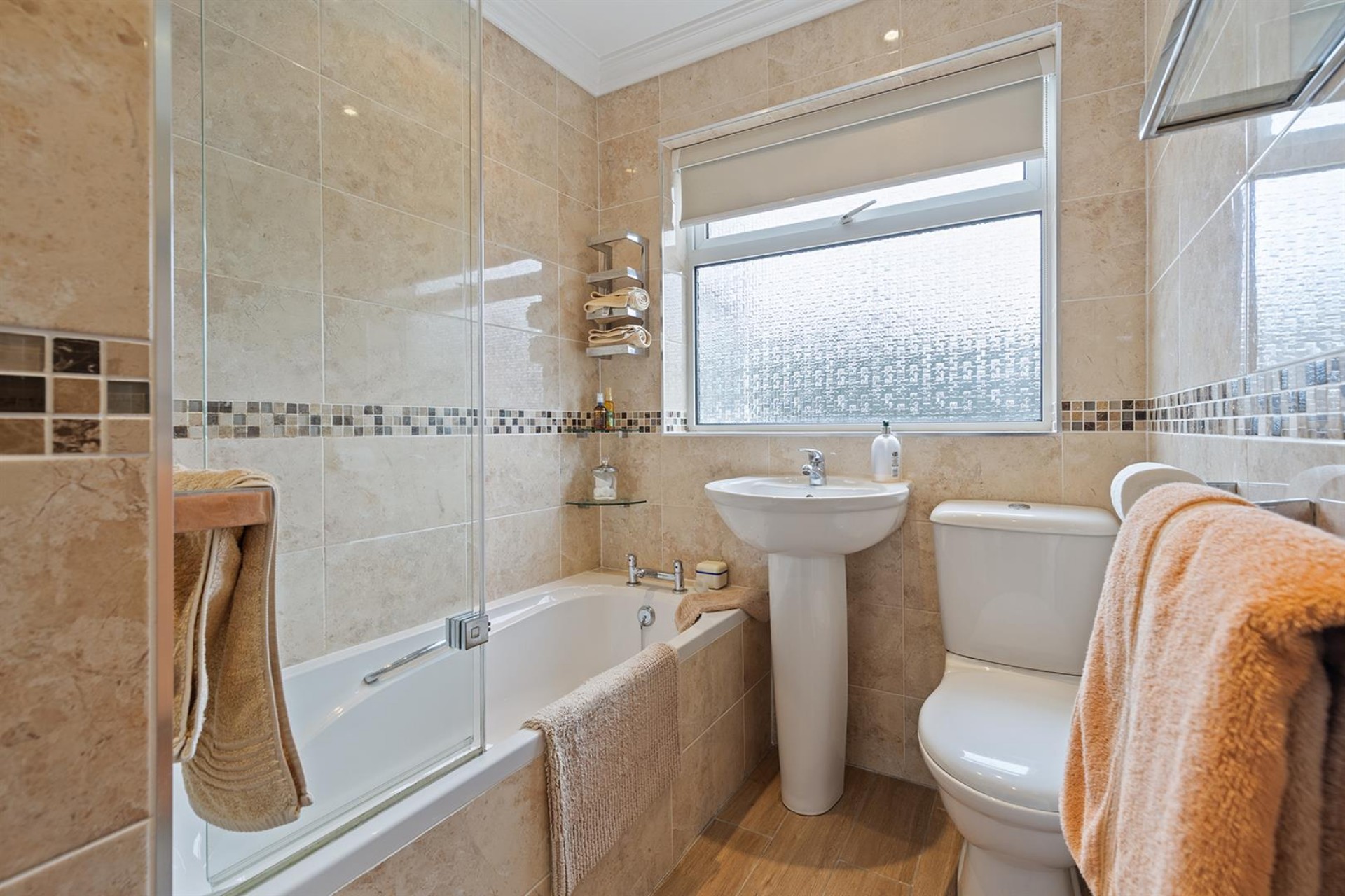 Images for Poplar Avenue, Thongsbridge, Holmfirth