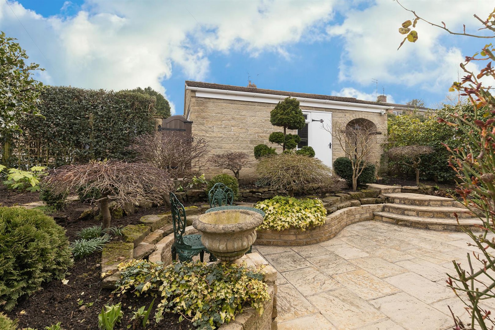 Images for Poplar Avenue, Thongsbridge, Holmfirth