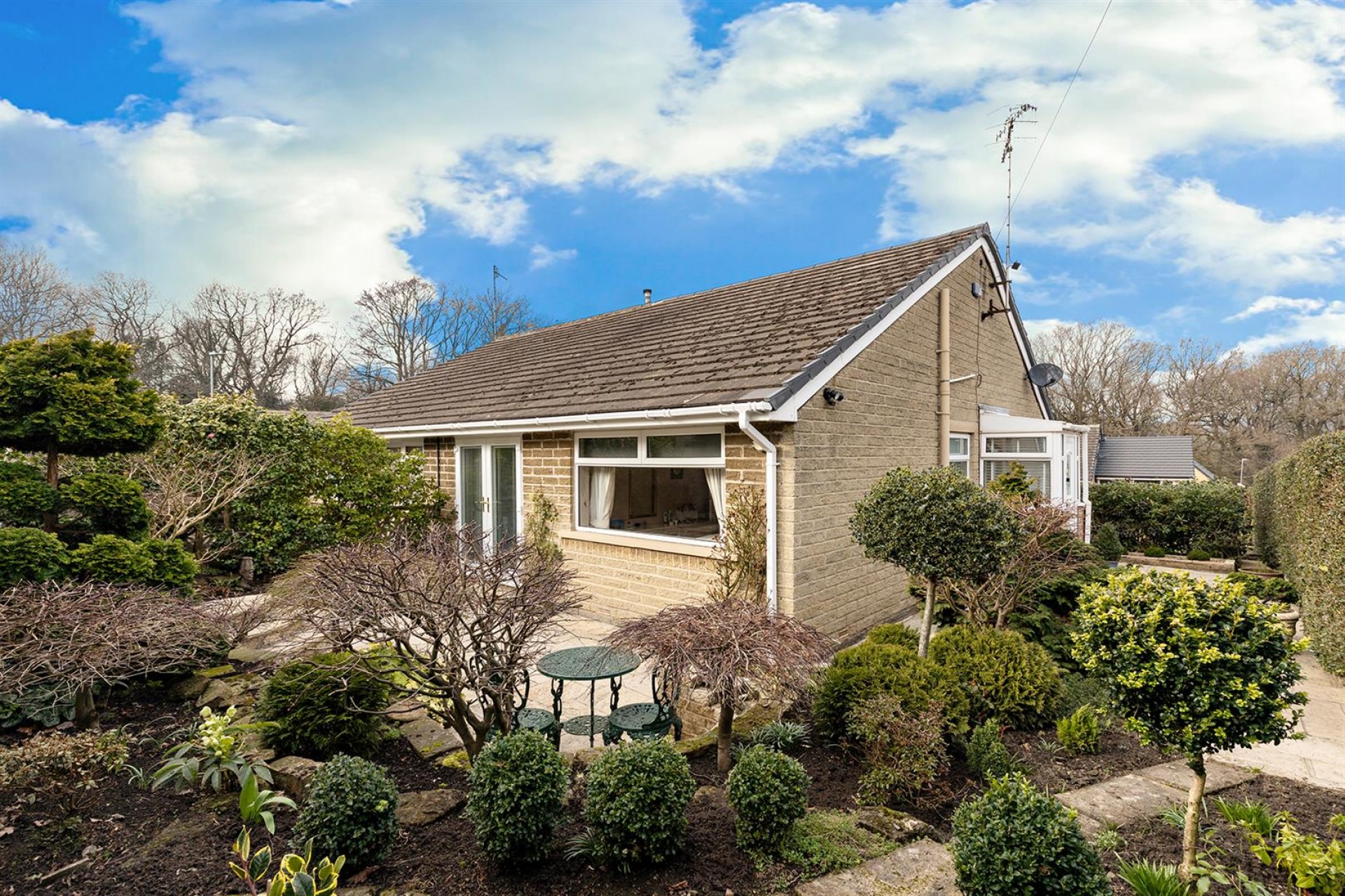 Images for Poplar Avenue, Thongsbridge, Holmfirth