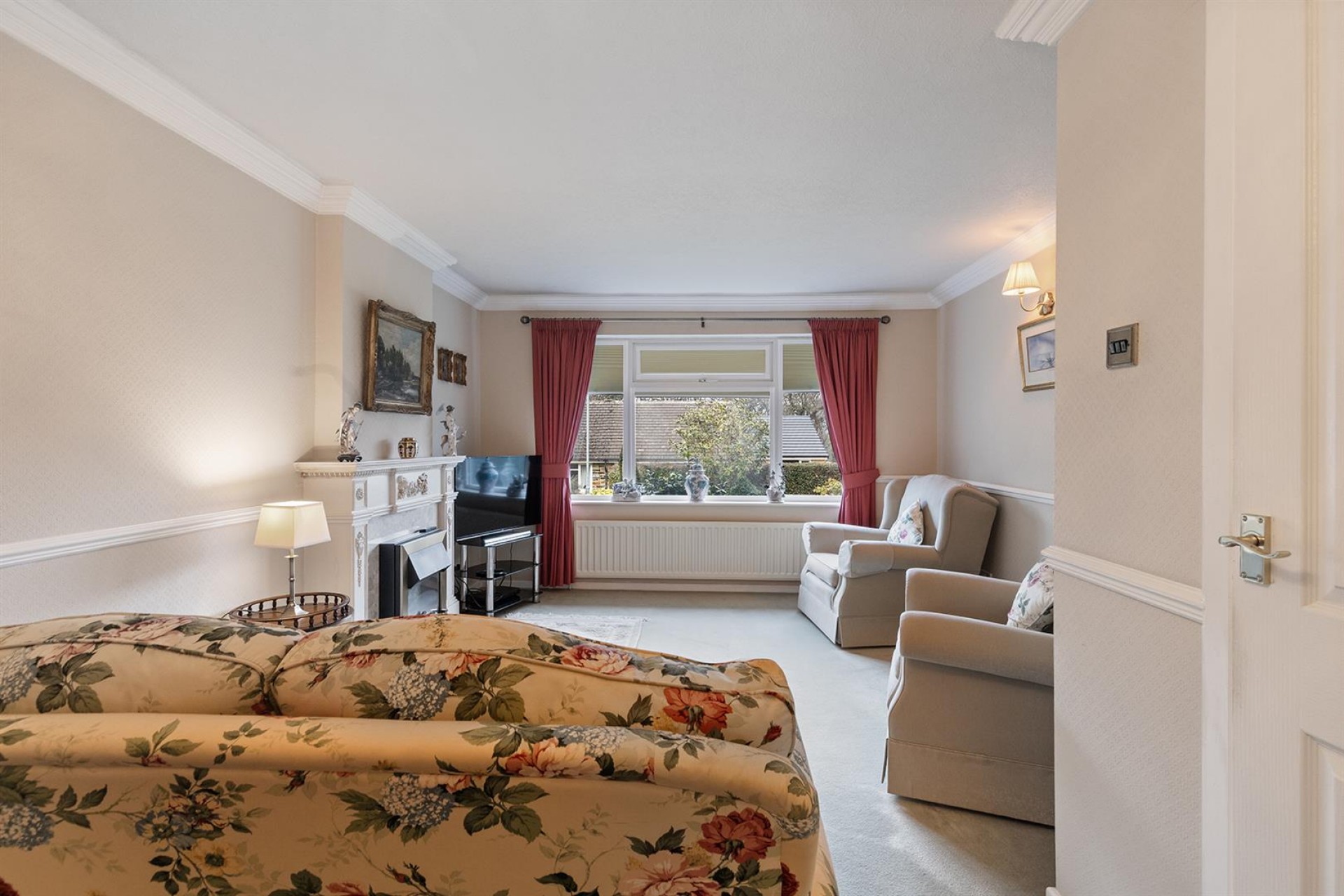 Images for Poplar Avenue, Thongsbridge, Holmfirth