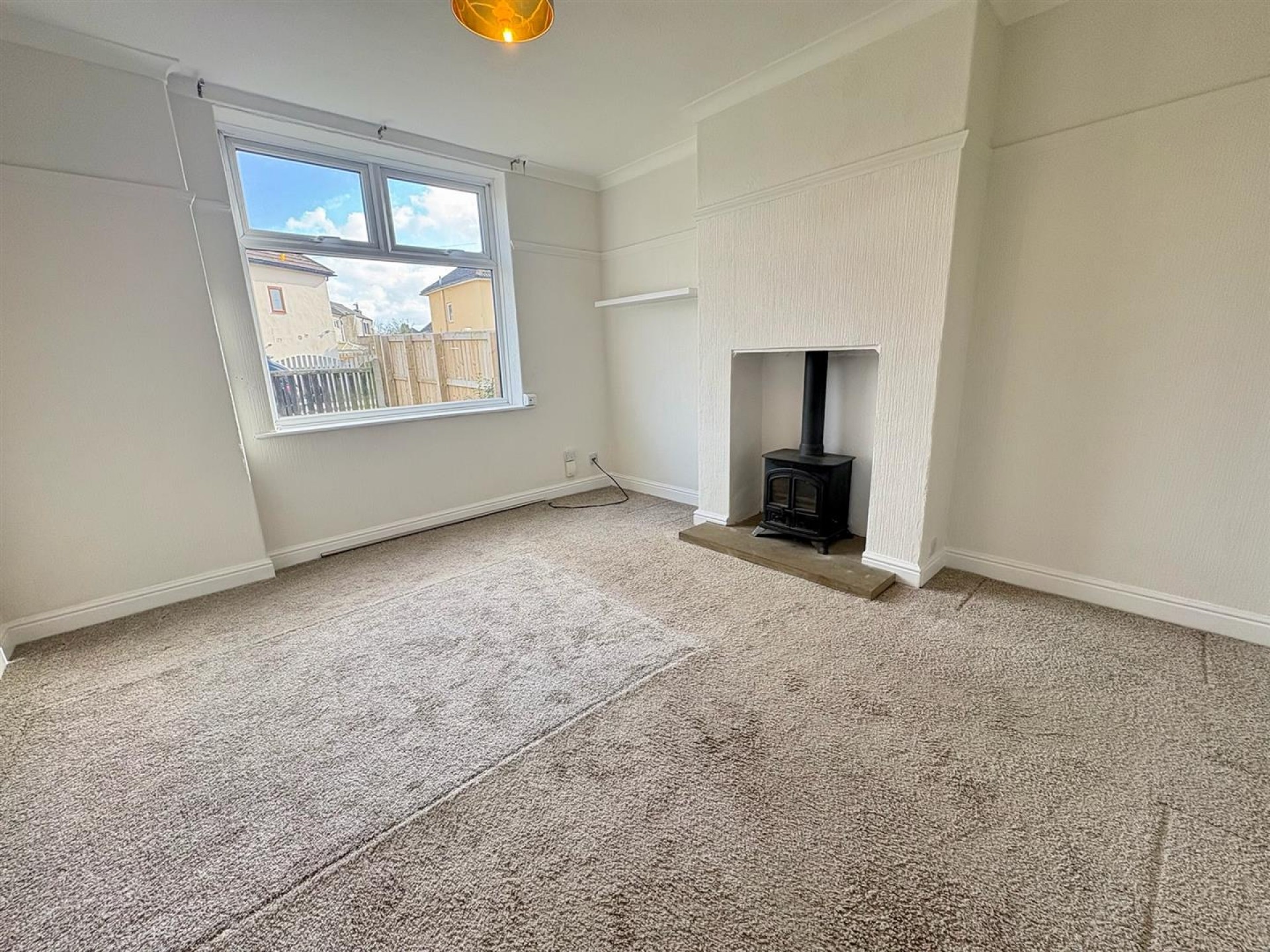 Images for Chevinedge Crescent, Halifax