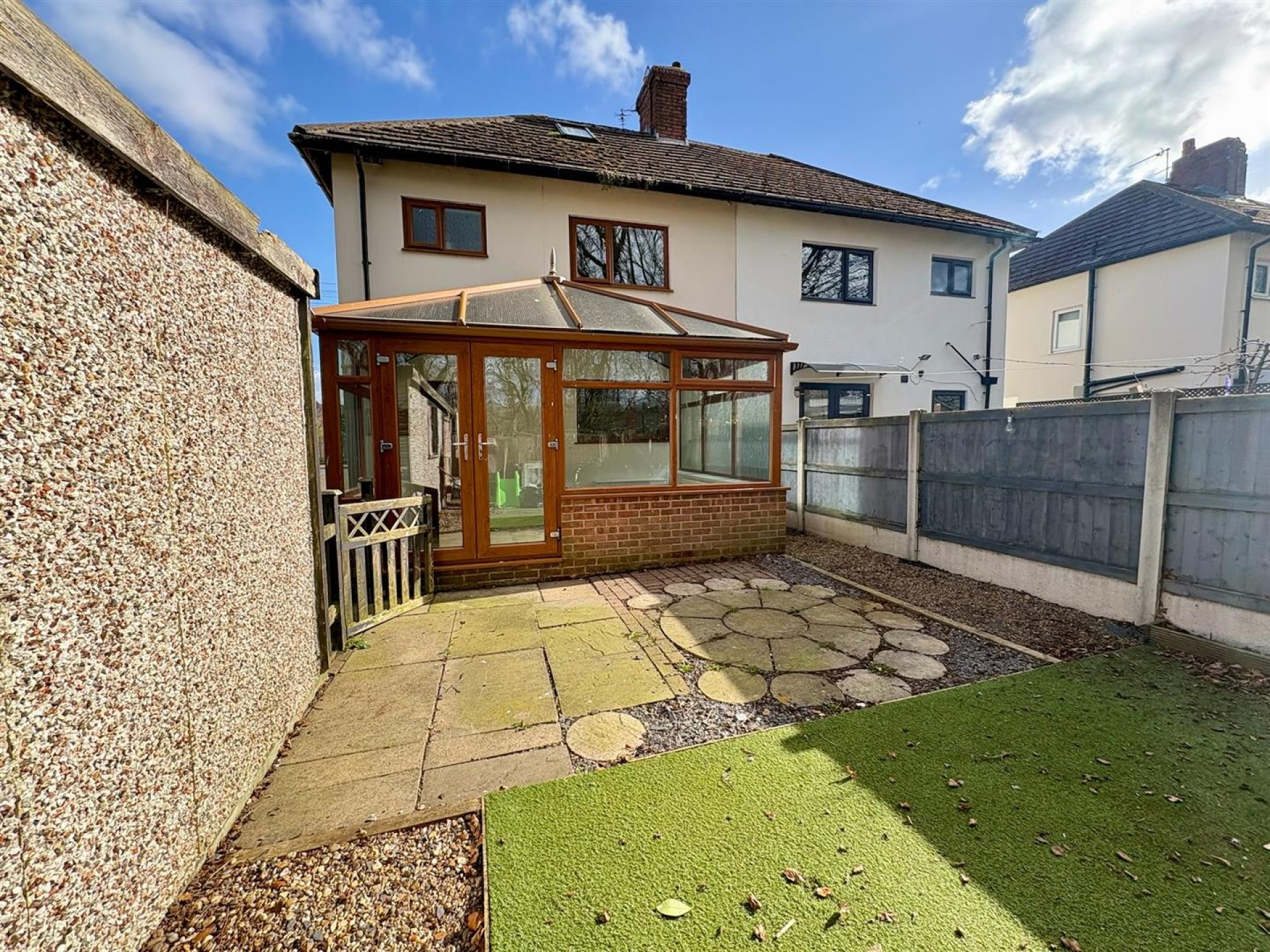 Images for Chevinedge Crescent, Halifax