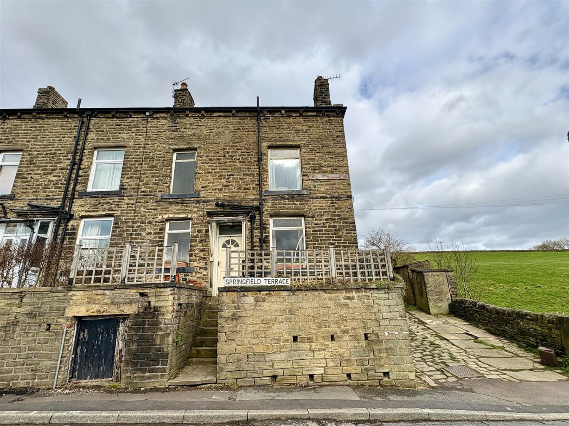 Images for Springfield Terrace, Luddendenfoot, Halifax