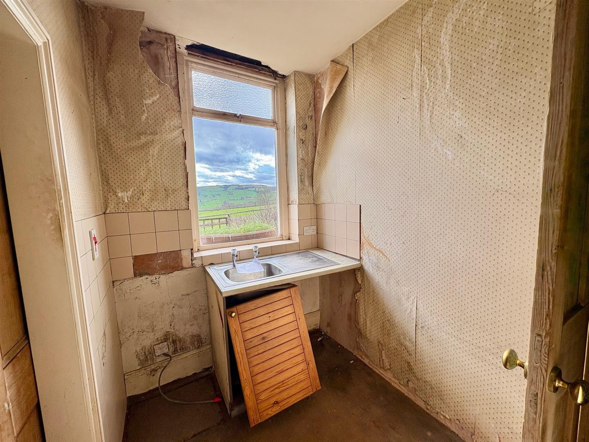 Images for Springfield Terrace, Luddendenfoot, Halifax