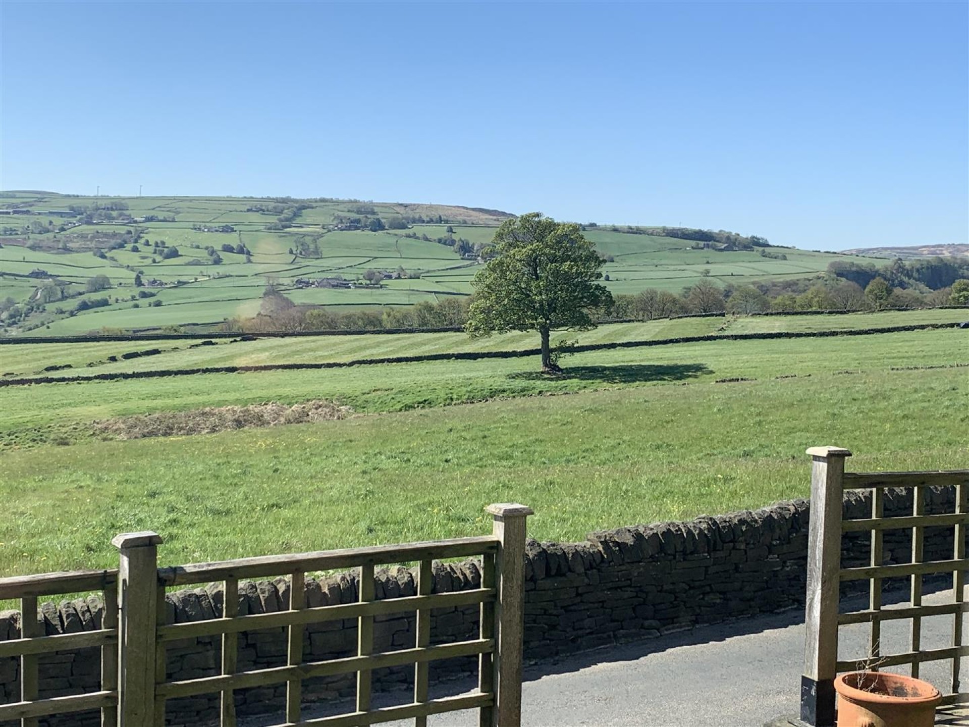 Images for Springfield Terrace, Luddendenfoot, Halifax