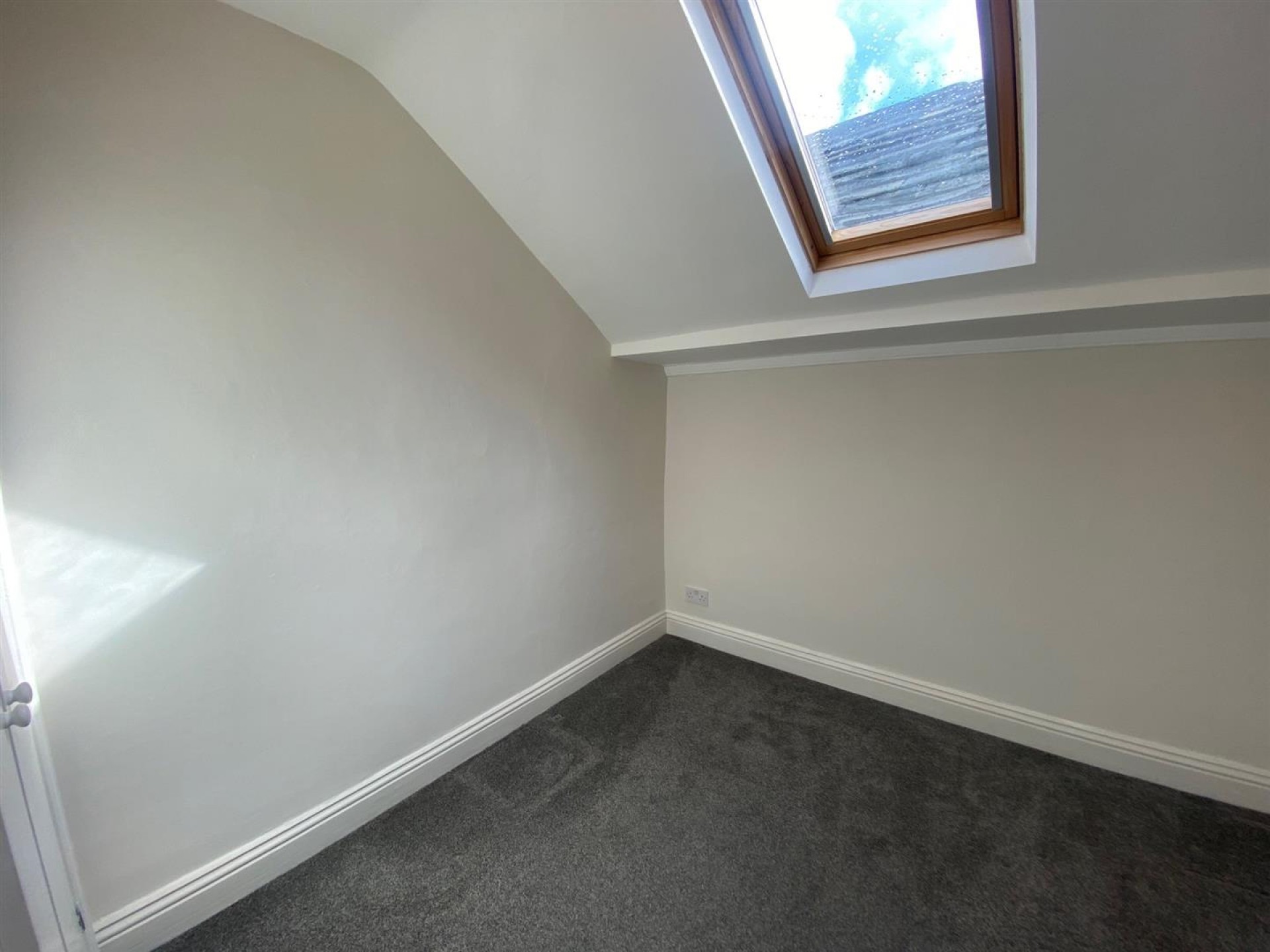 Images for Priestley Green, Norwood Green, Halifax