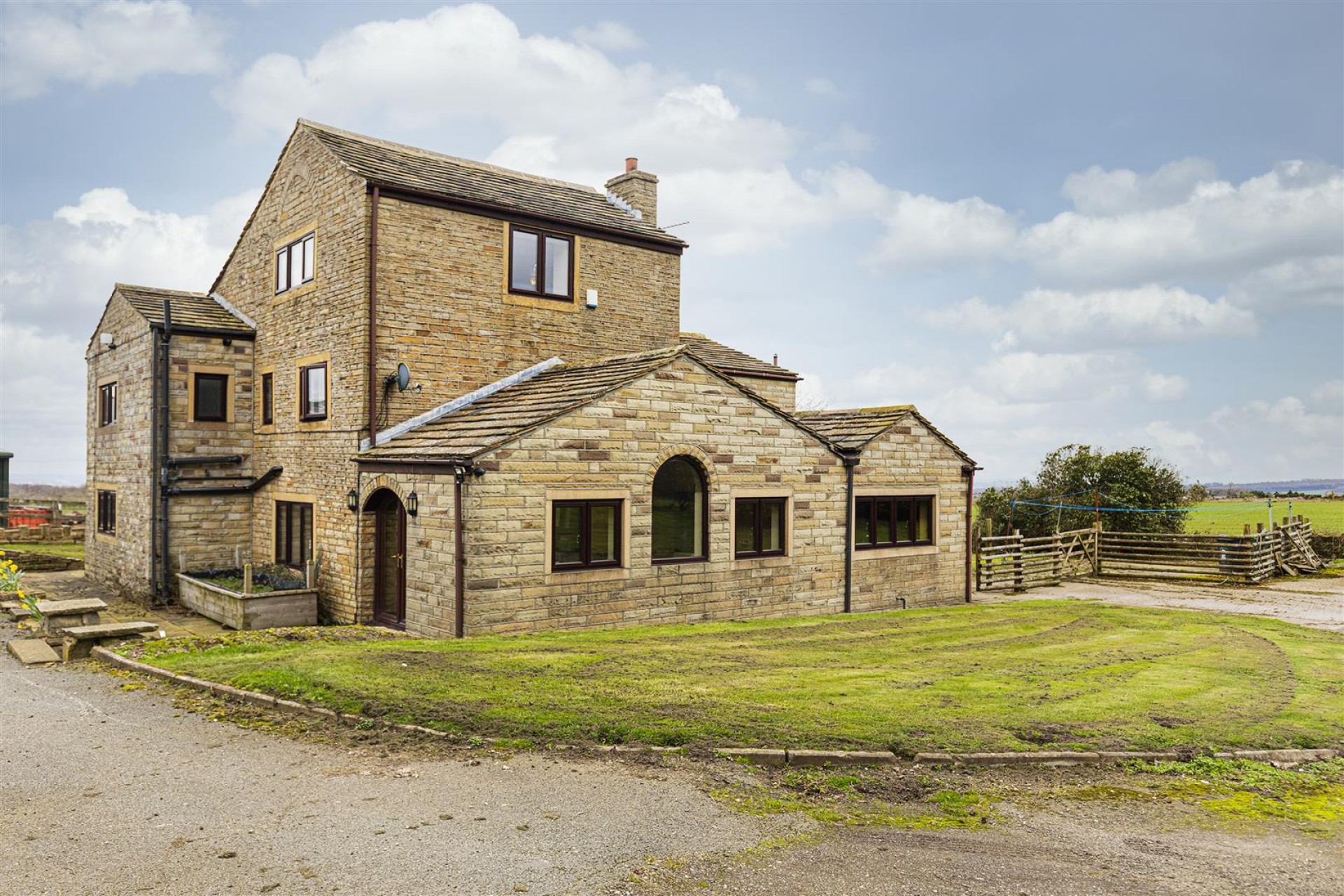 Images for Westfield Lane, Emley, Huddersfield
