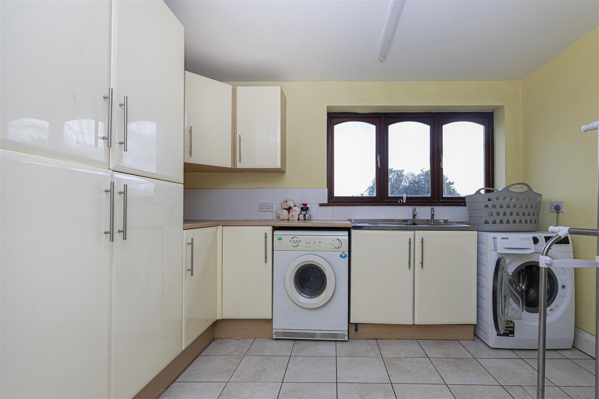 Images for Westfield Lane, Emley, Huddersfield