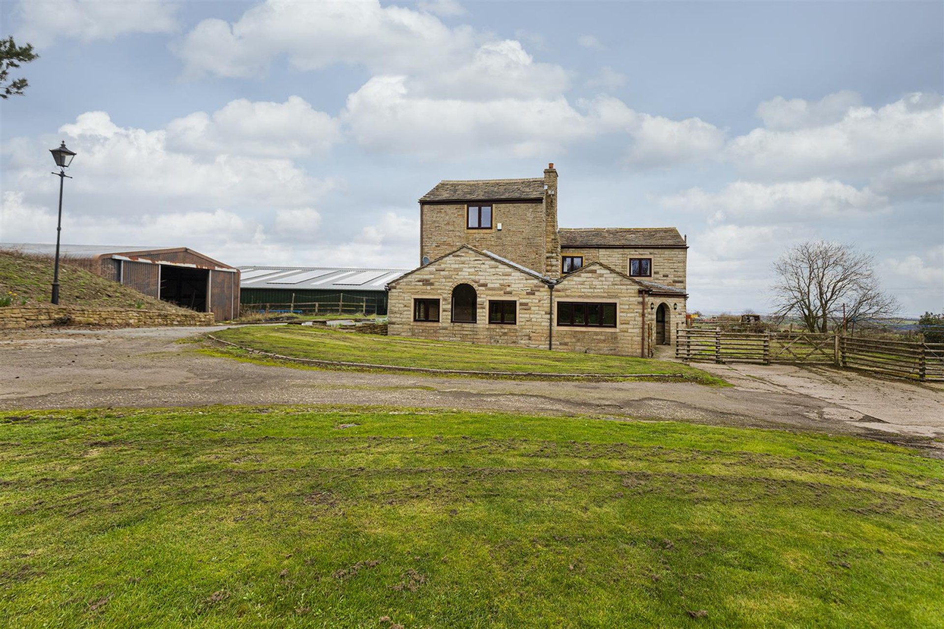 Images for Westfield Lane, Emley, Huddersfield