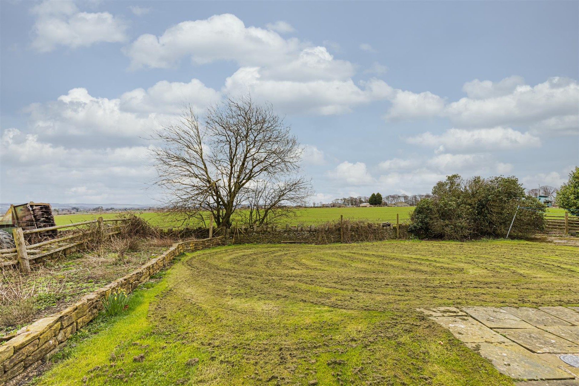 Images for Westfield Lane, Emley, Huddersfield