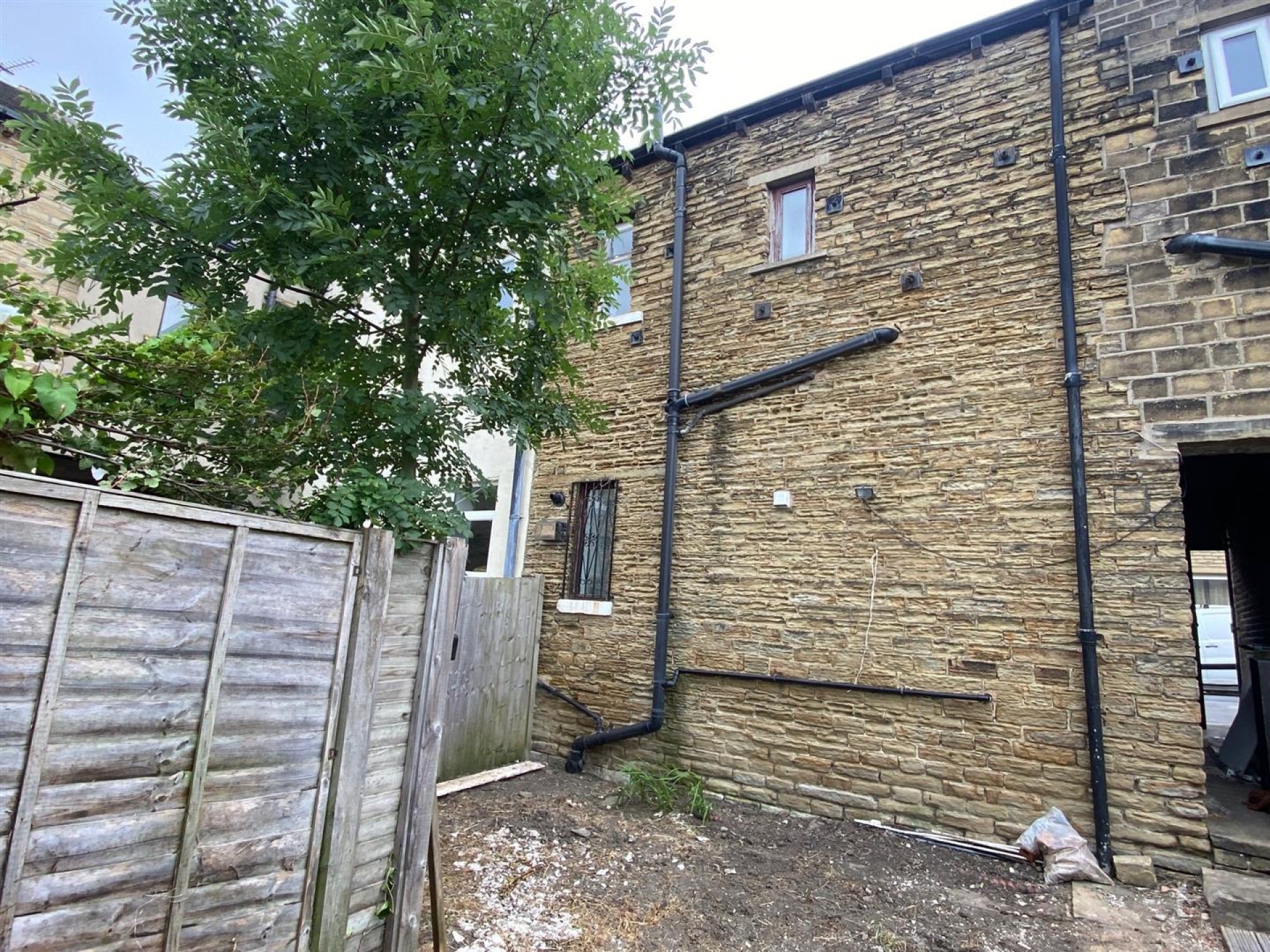 Images for Trevelyan Street, Moldgreen, Huddersfield