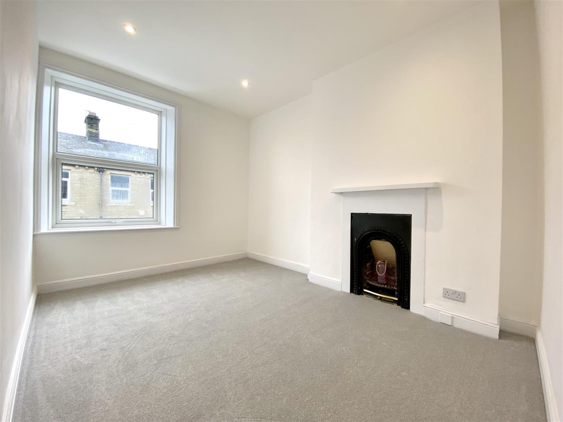 Images for Trevelyan Street, Moldgreen, Huddersfield