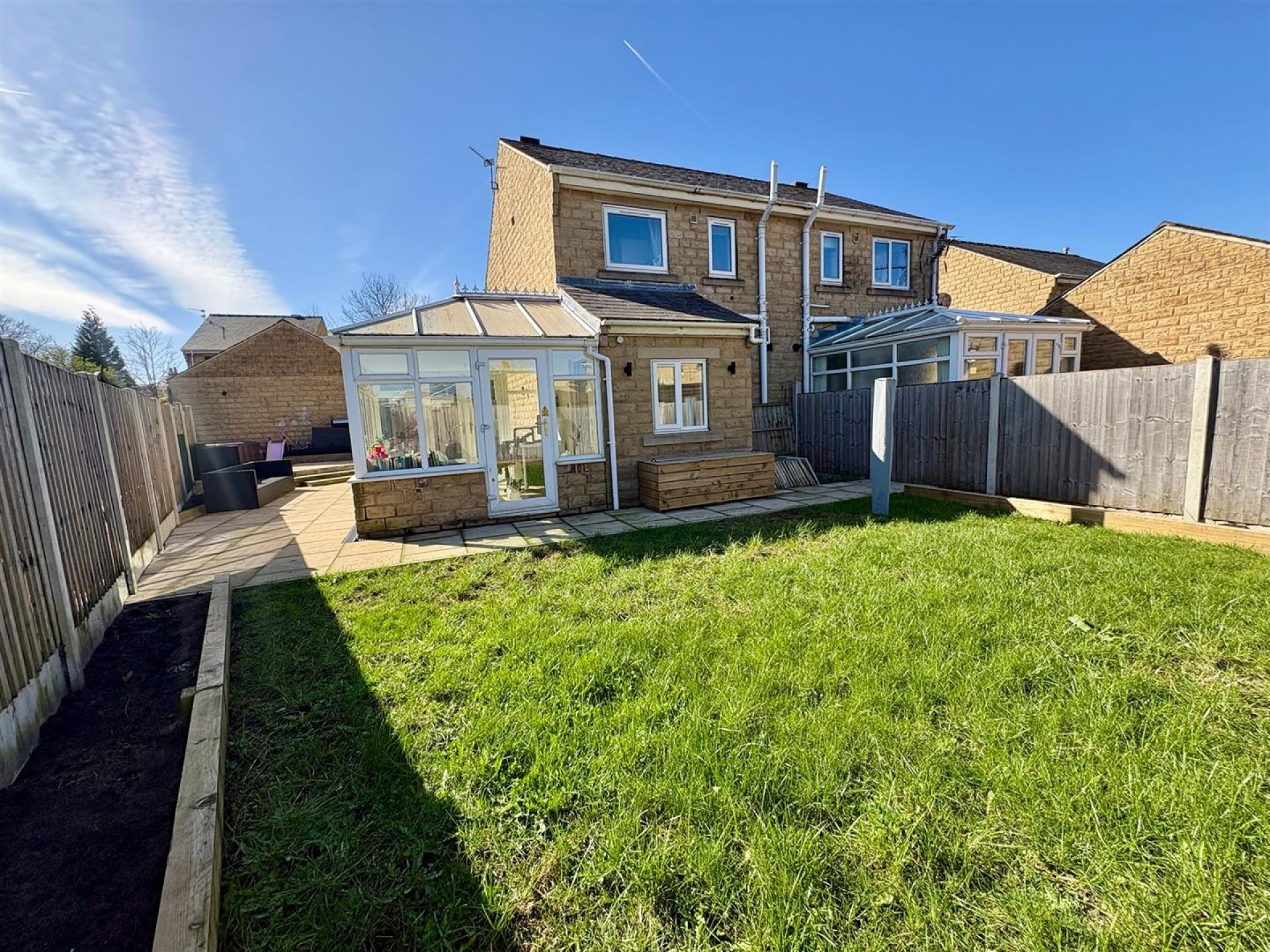 Images for Oliver Meadows, Lower Edge, Elland