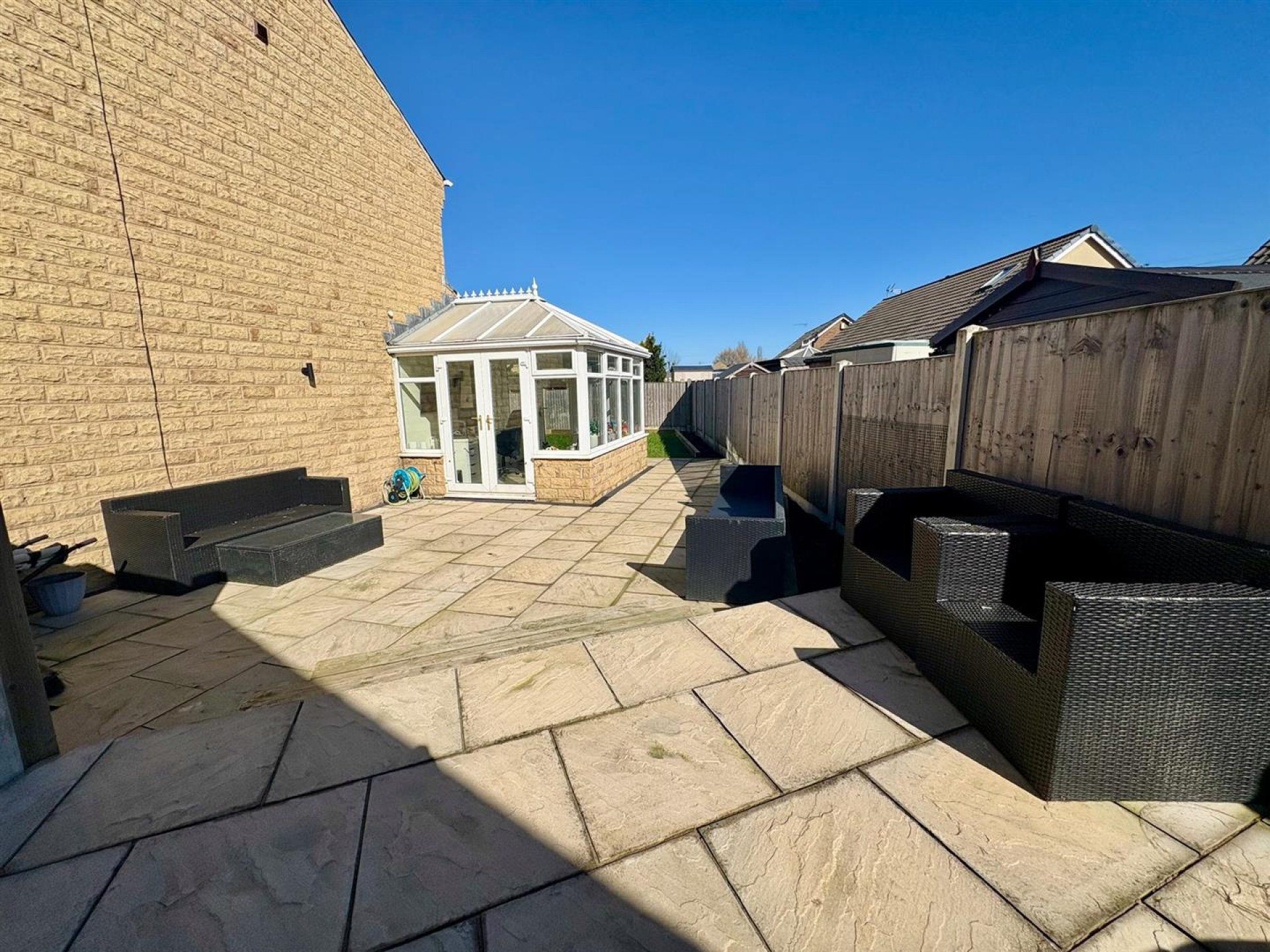 Images for Oliver Meadows, Lower Edge, Elland