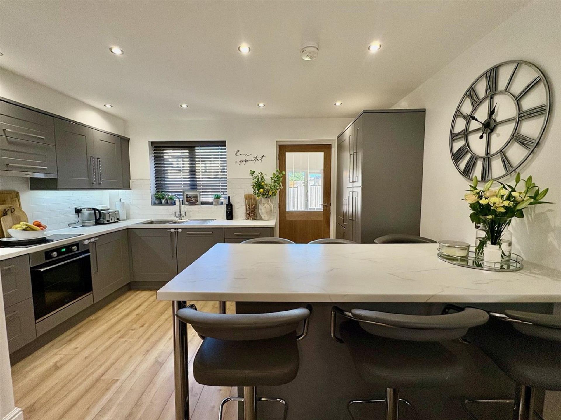 Images for Oliver Meadows, Lower Edge, Elland