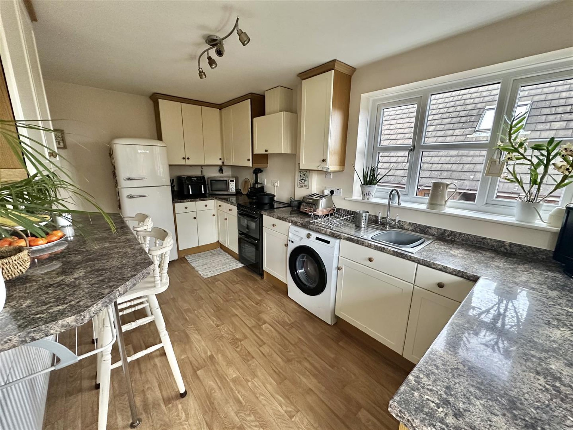 Images for Norristhorpe Lane, Liversedge