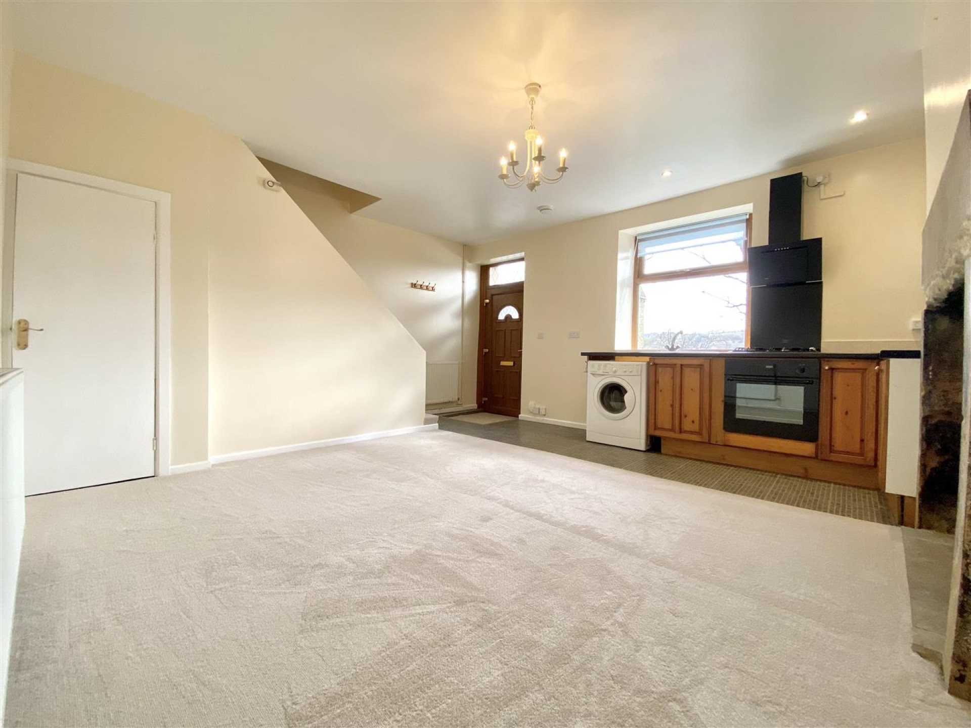 Images for Lowergate, Huddersfield