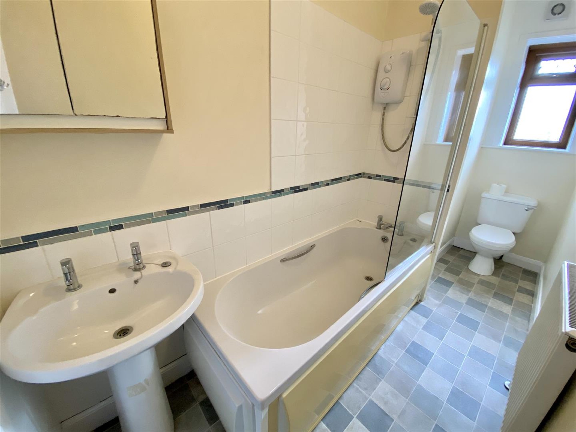 Images for Lowergate, Huddersfield