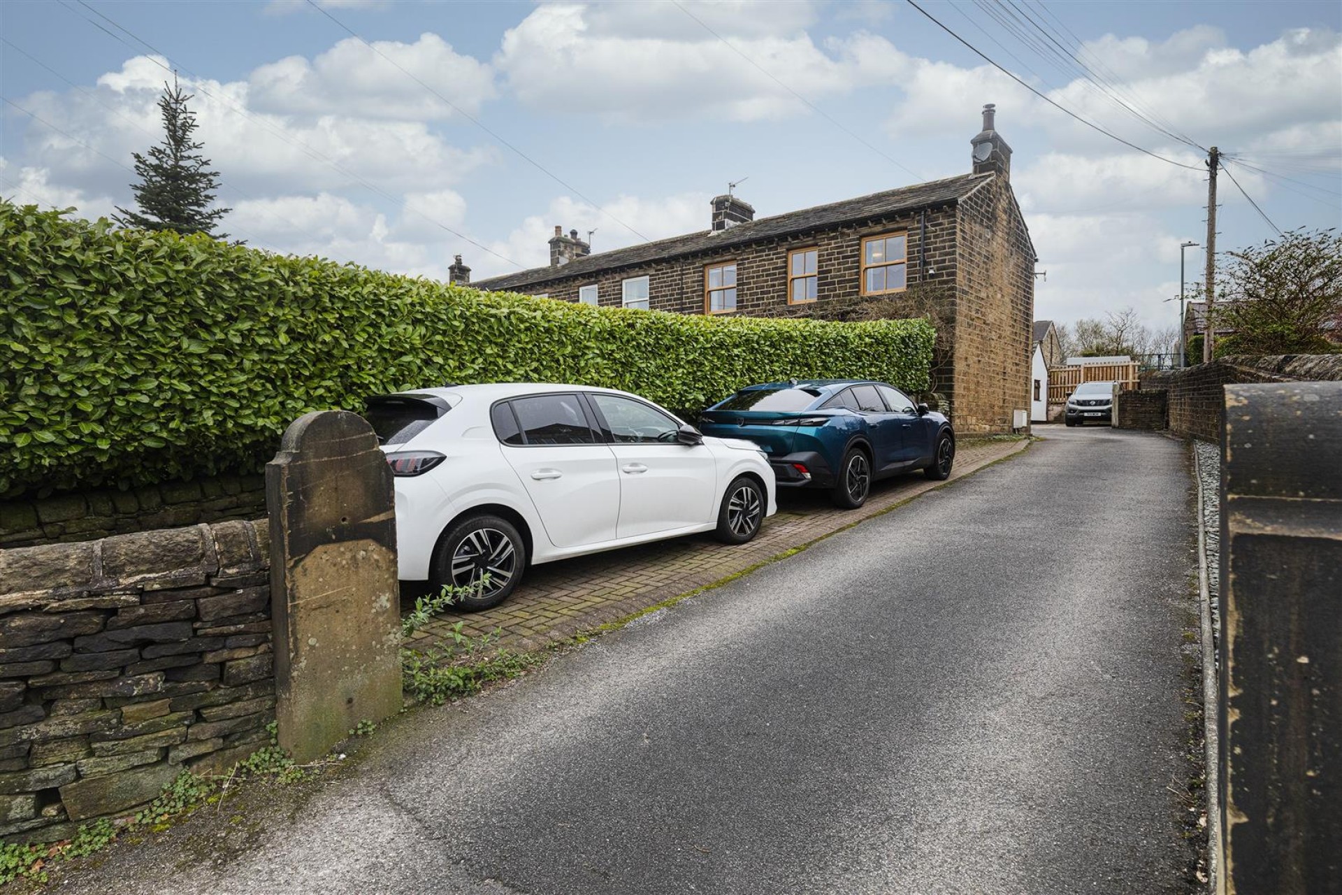 Images for Far Bank, Shelley, Huddersfield