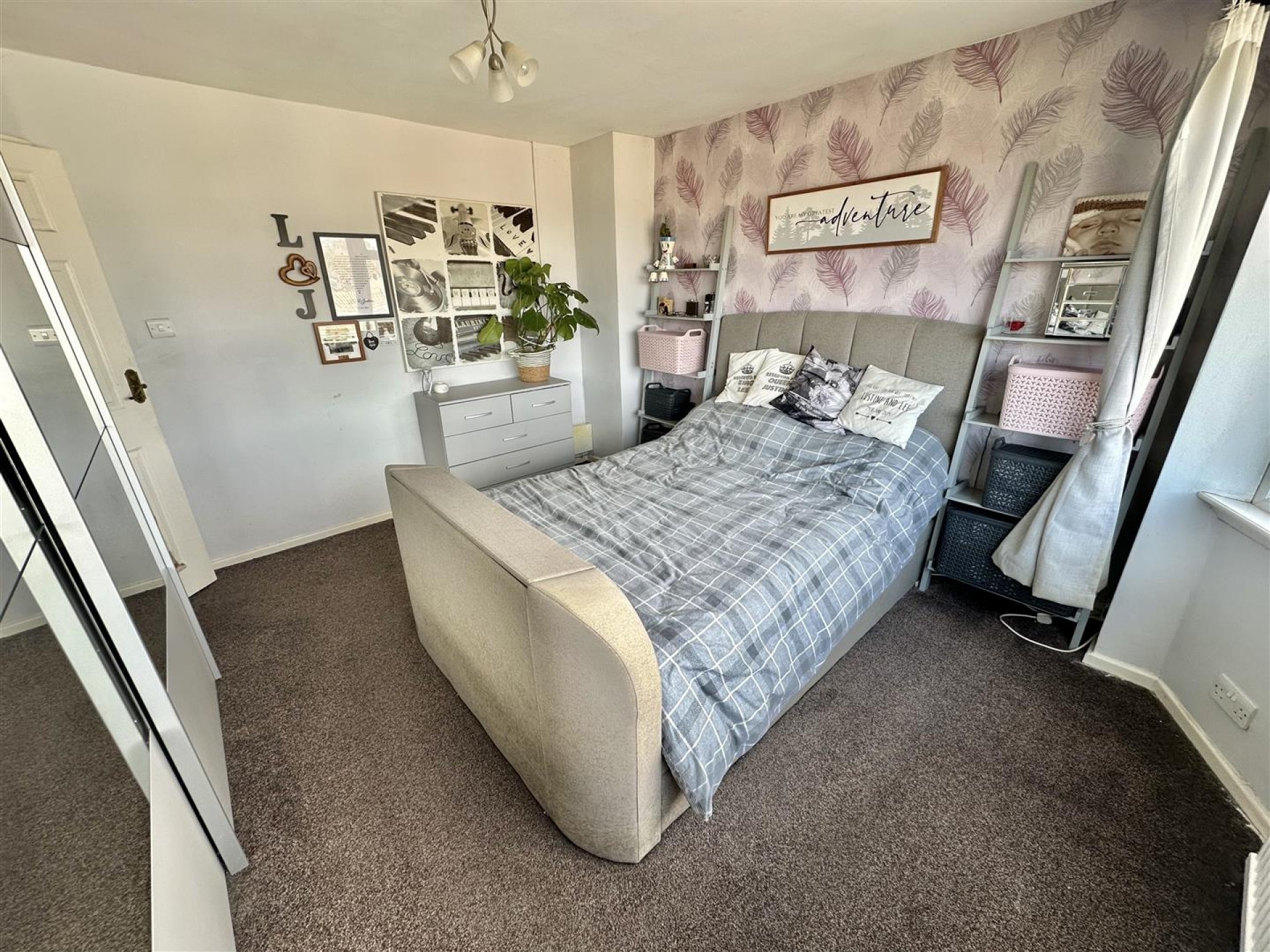 Images for Cornmill Crescent, Liversedge