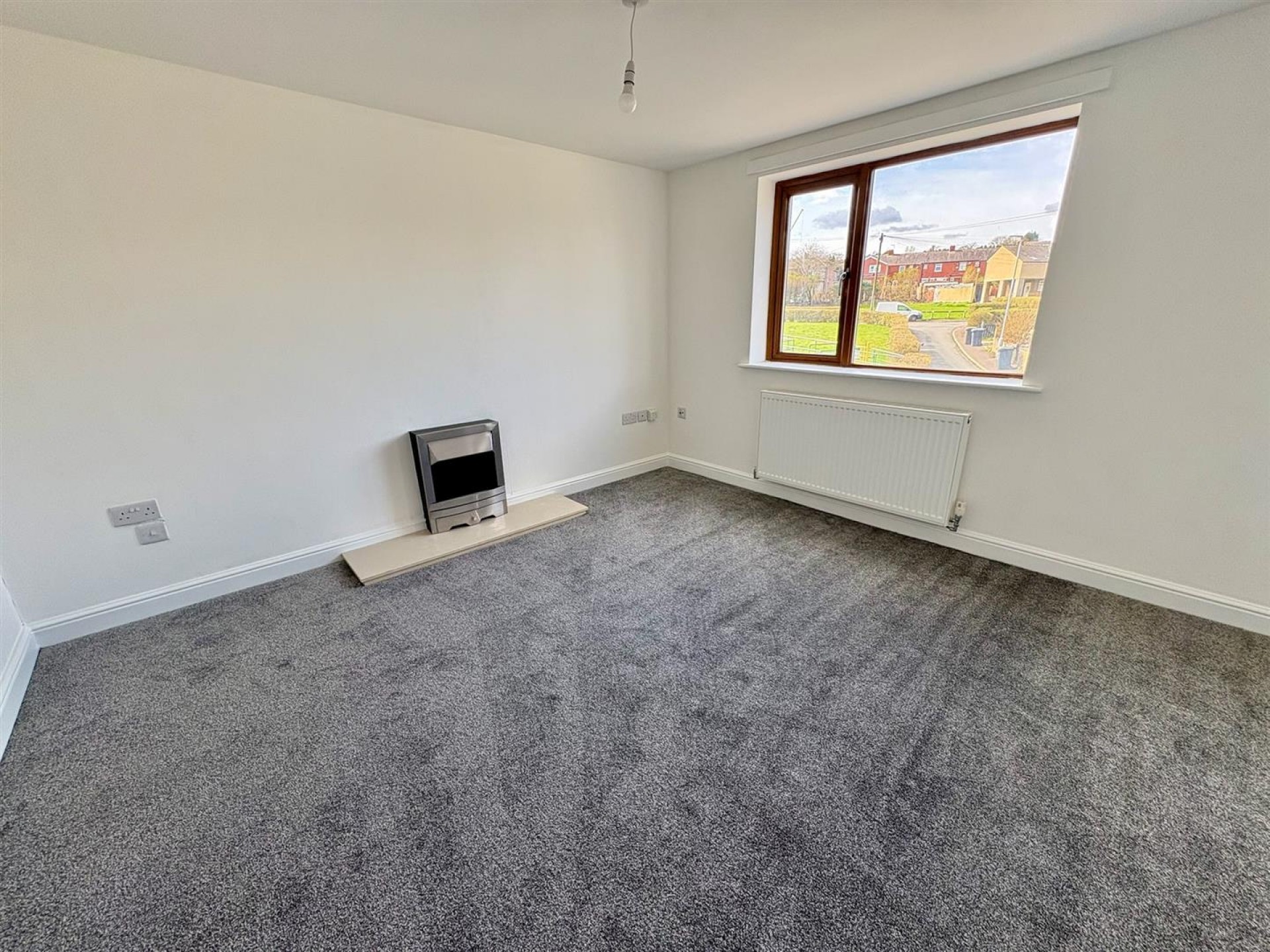 Images for Sandhall Green, Halifax