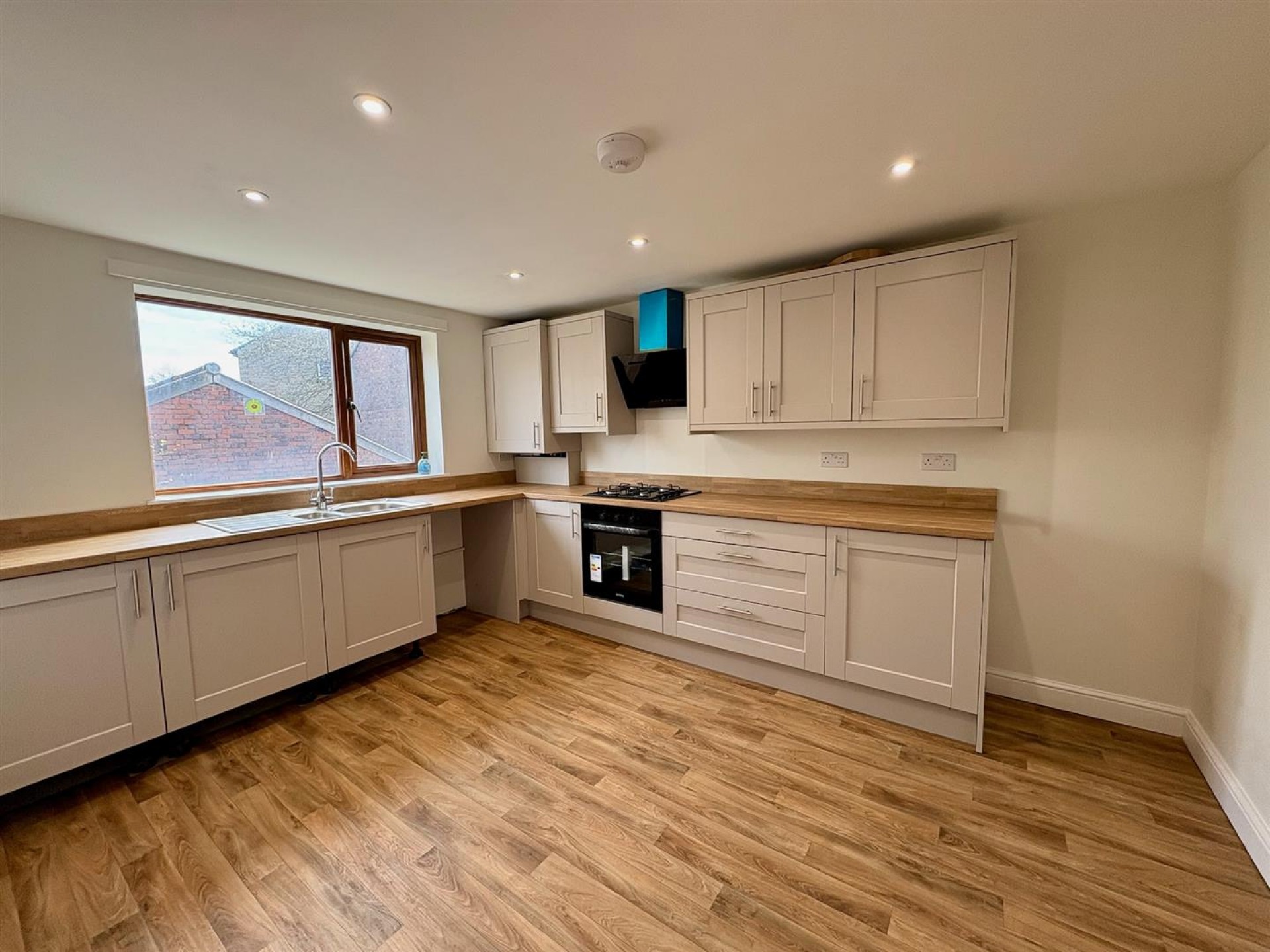 Images for Sandhall Green, Halifax