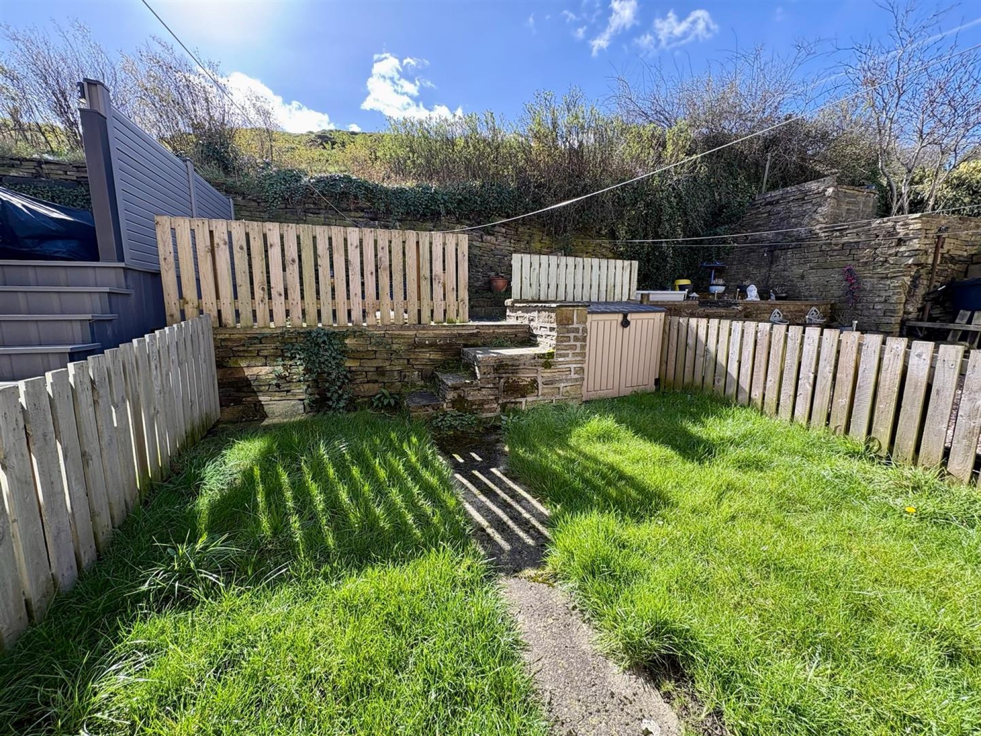 Images for Banks End Road, Elland