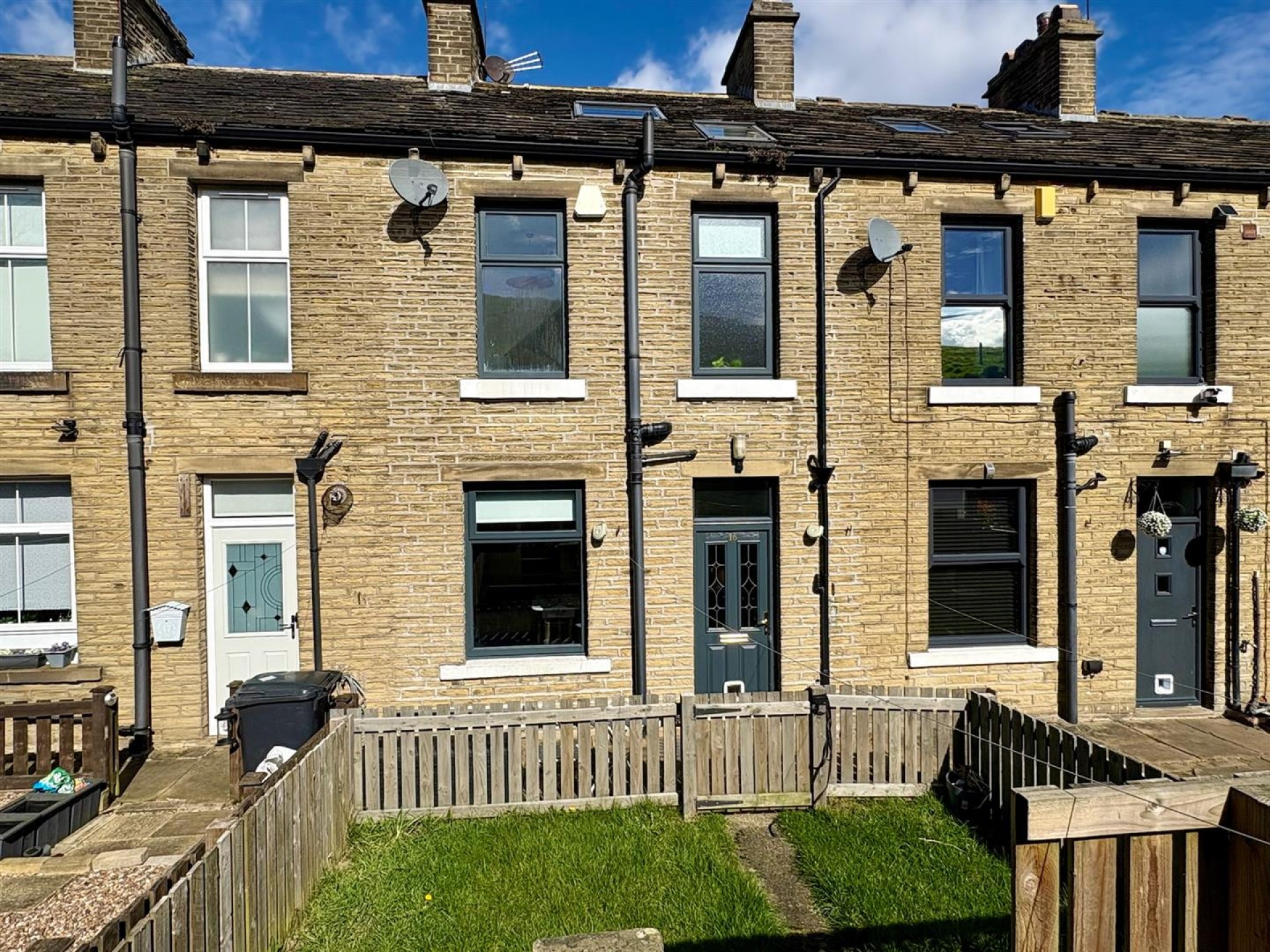 Images for Banks End Road, Elland