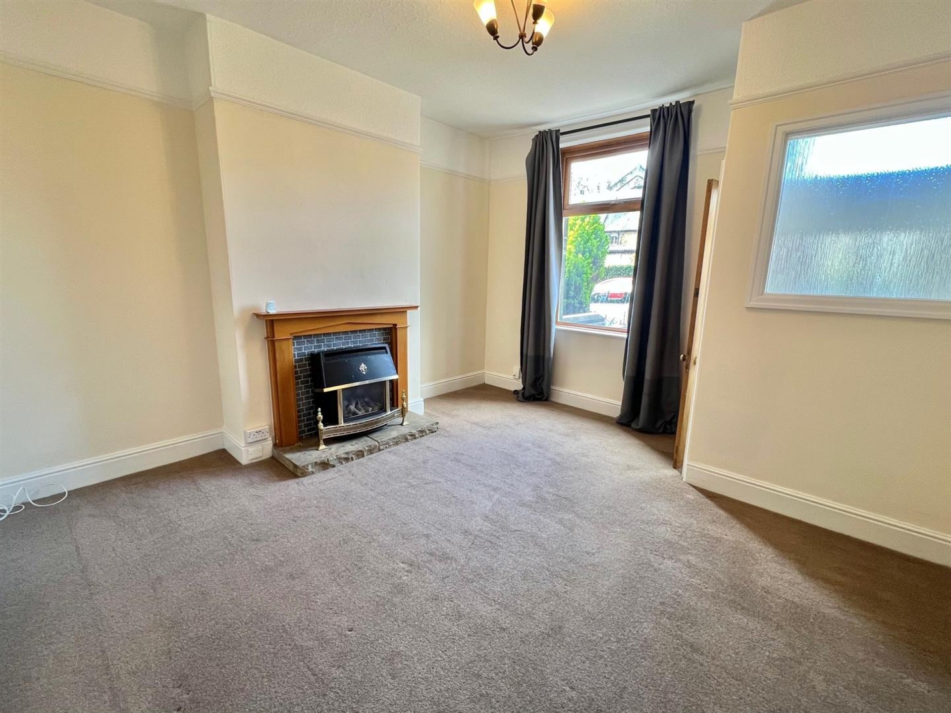 Images for Arnold Avenue, Huddersfield