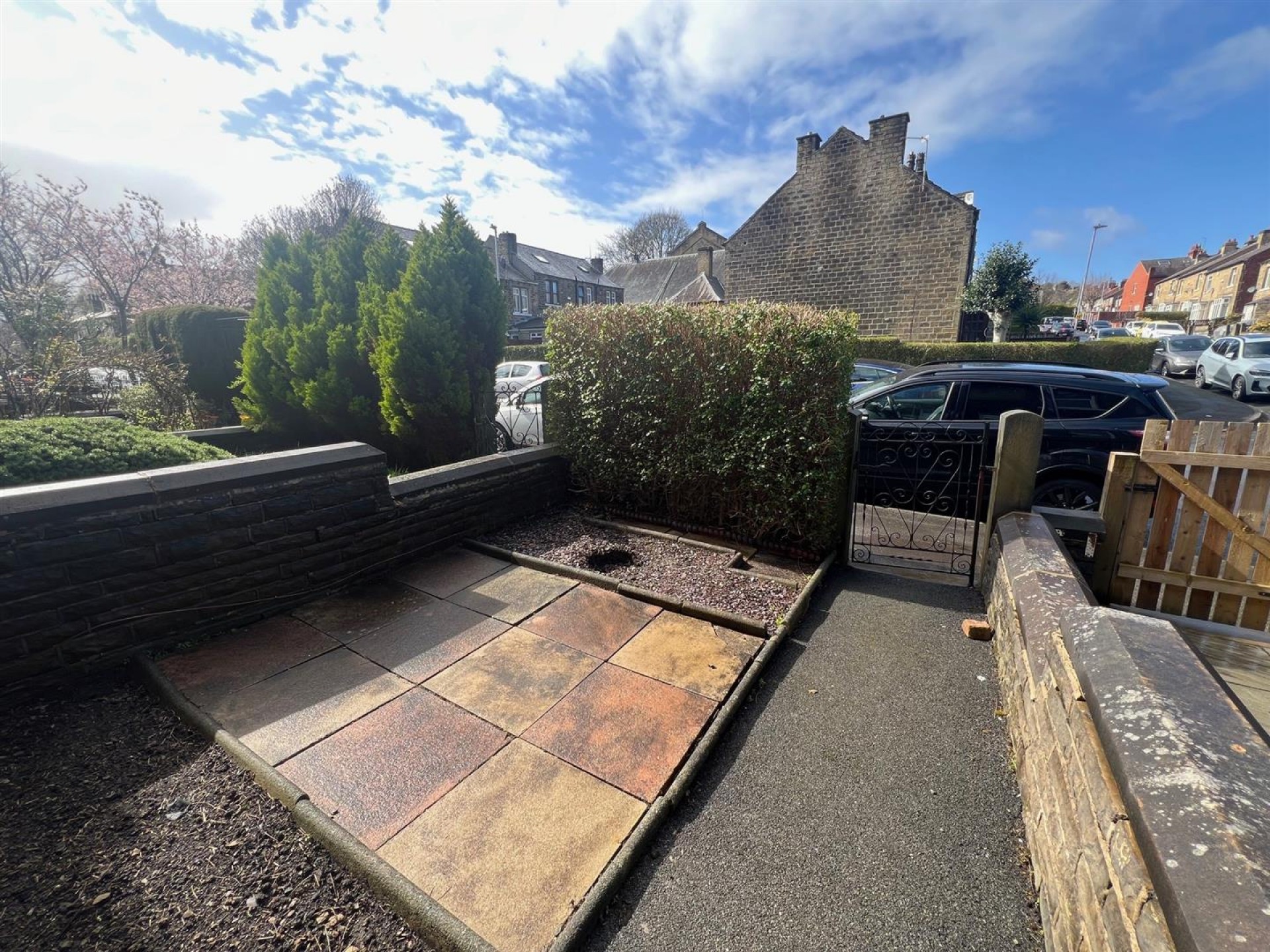 Images for Arnold Avenue, Huddersfield