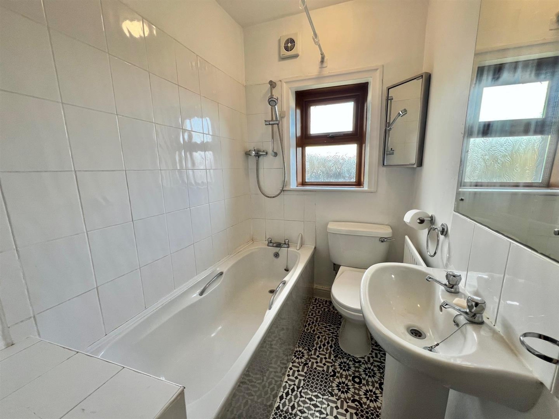 Images for Arnold Avenue, Huddersfield