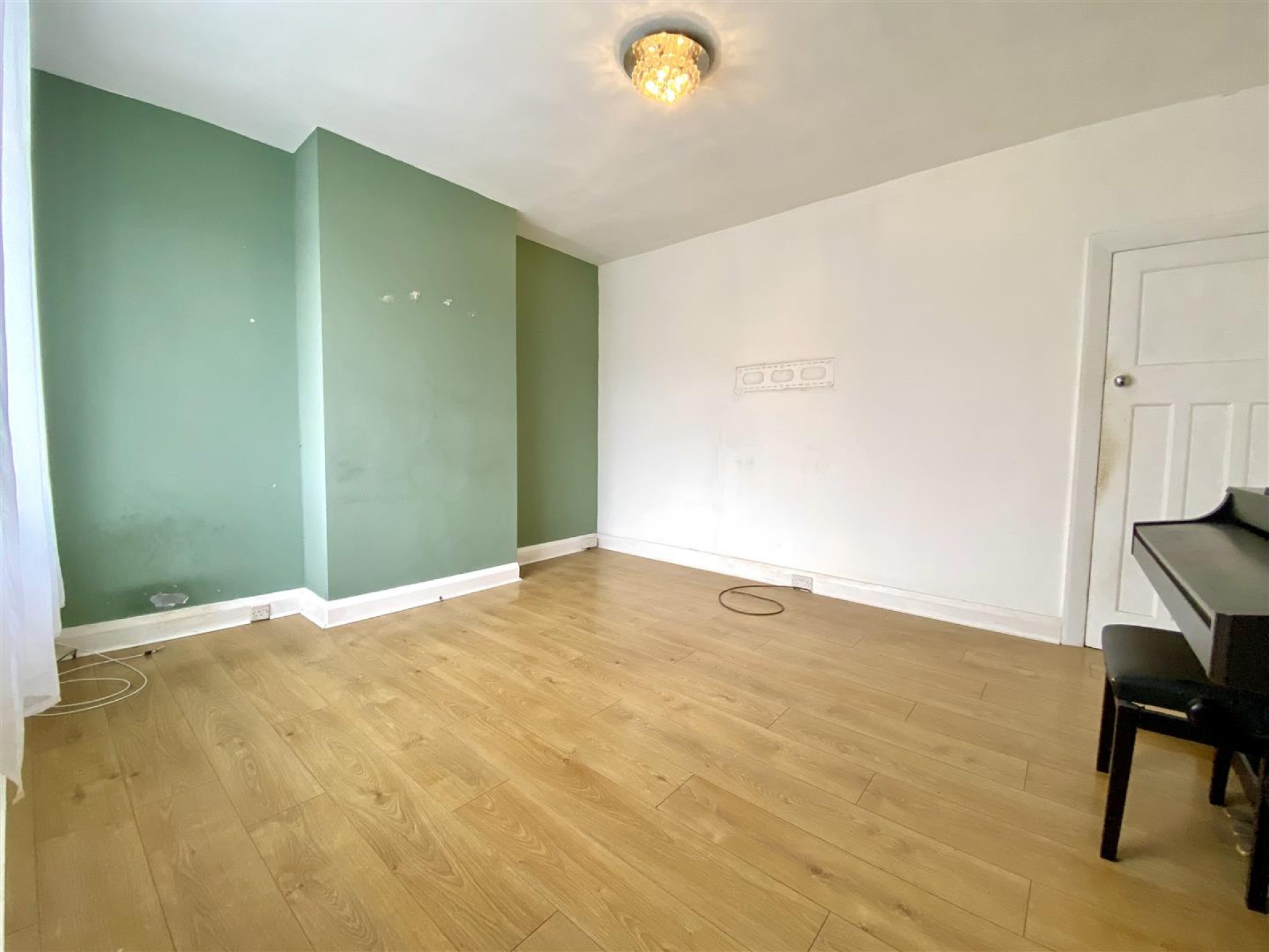 Images for Ovenden Close, Halifax