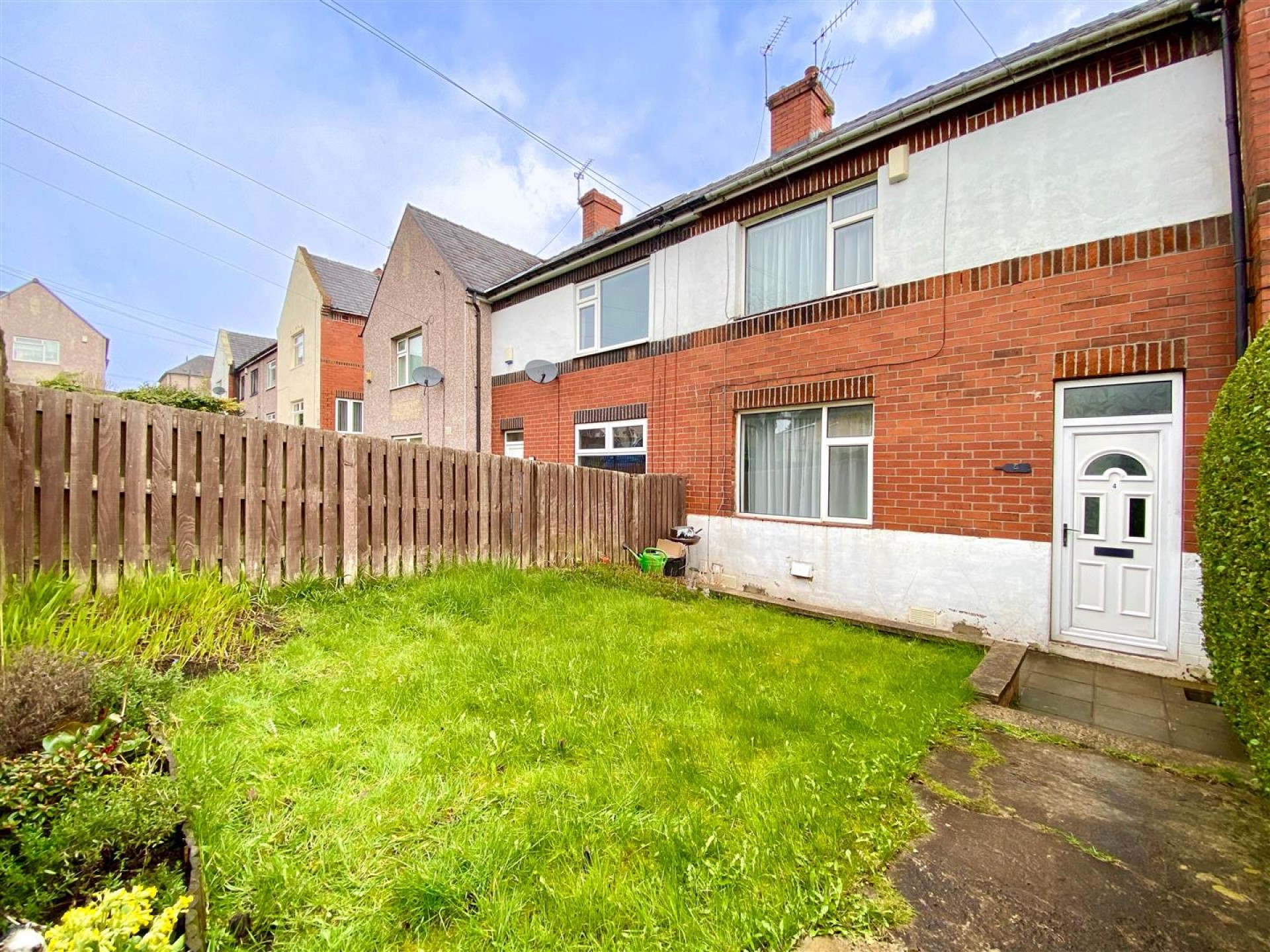 Images for Ovenden Close, Halifax