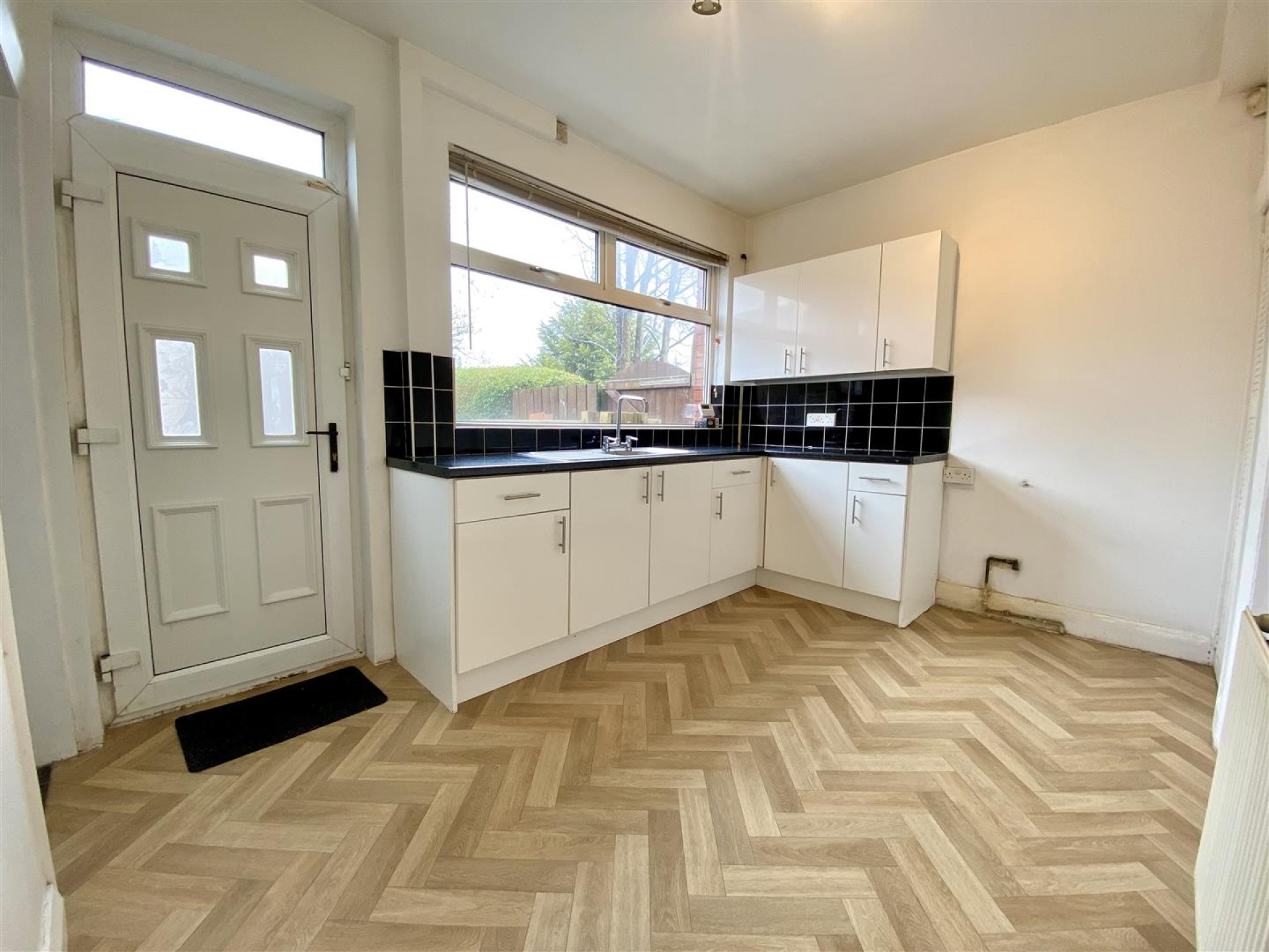 Images for Ovenden Close, Halifax