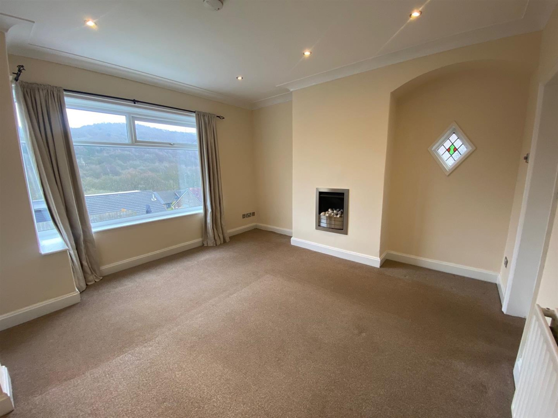 Images for Overdale, Triangle, Halifax