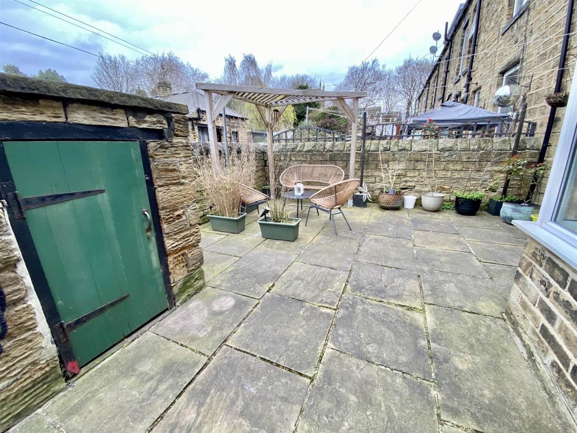 Images for Churchfield Terrace, Liversedge