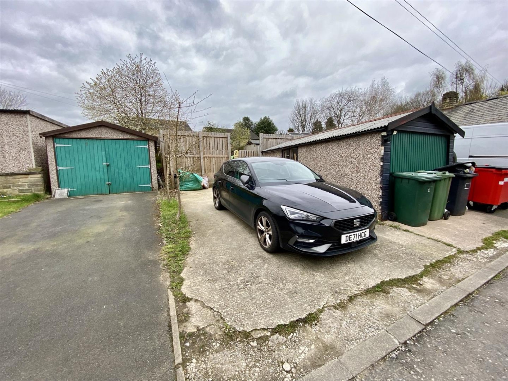 Images for Churchfield Terrace, Liversedge