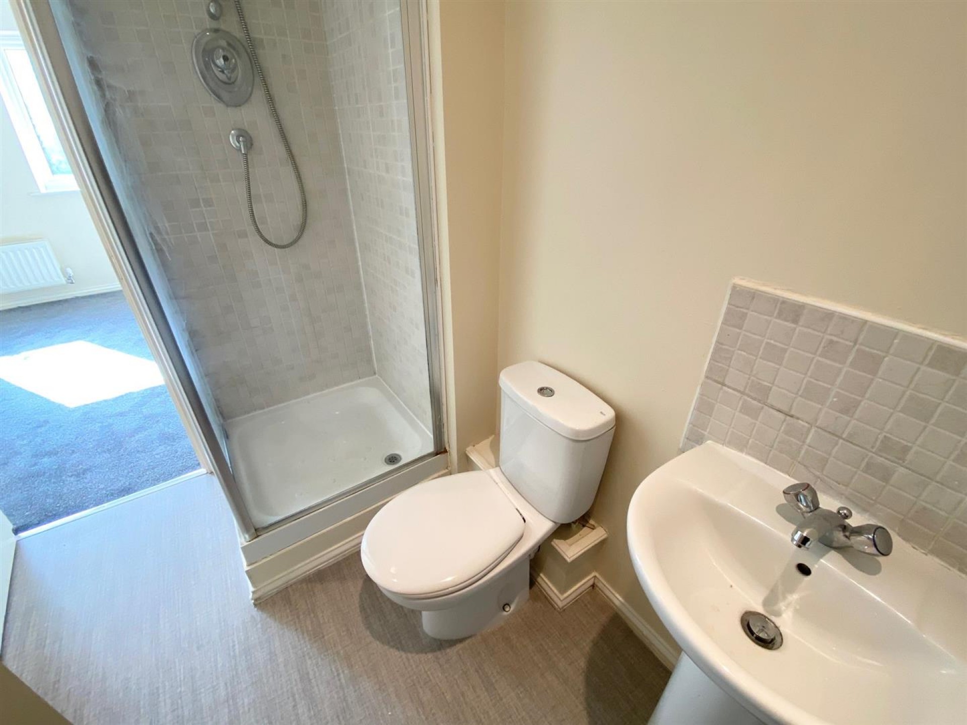 Images for Greenlea Court, Huddersfield