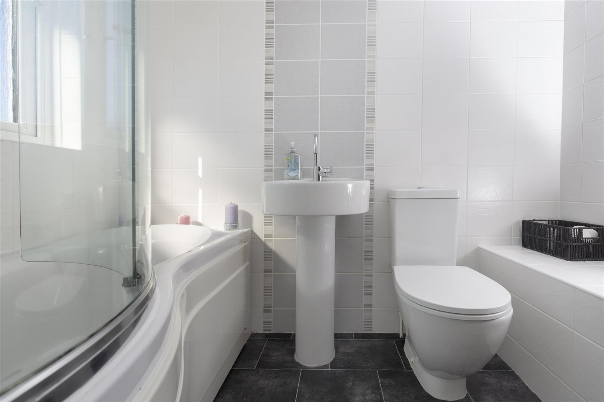 Images for Close Lea, Rastrick, Brighouse